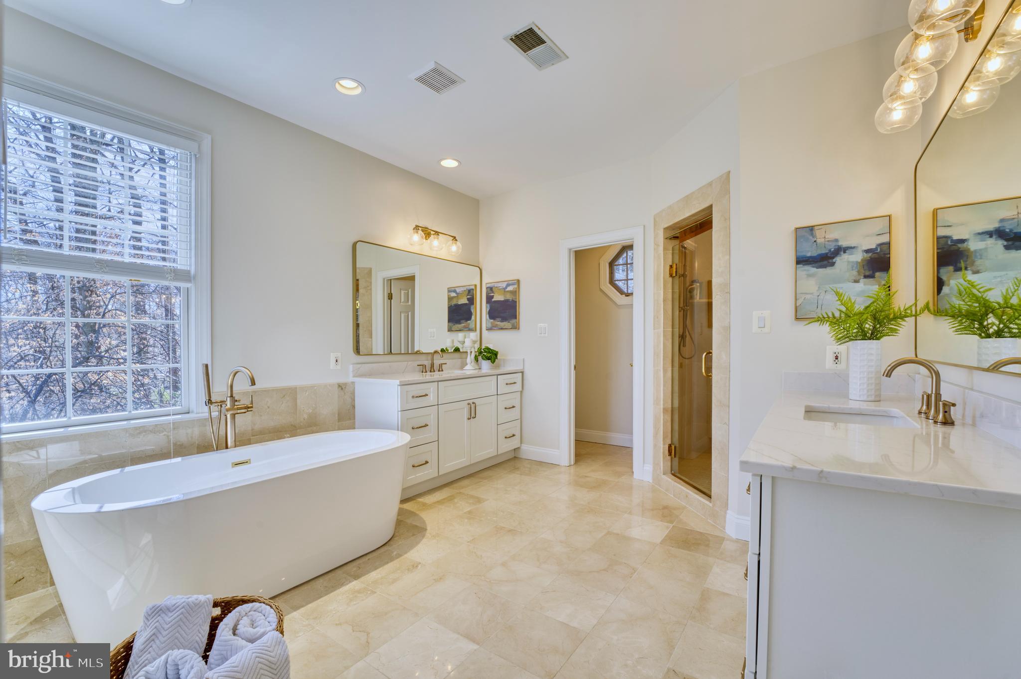 WOODLAND ACRES - Residential