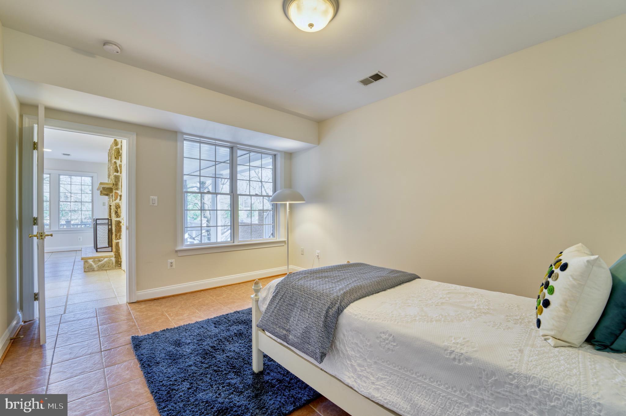 WOODLAND ACRES - Residential