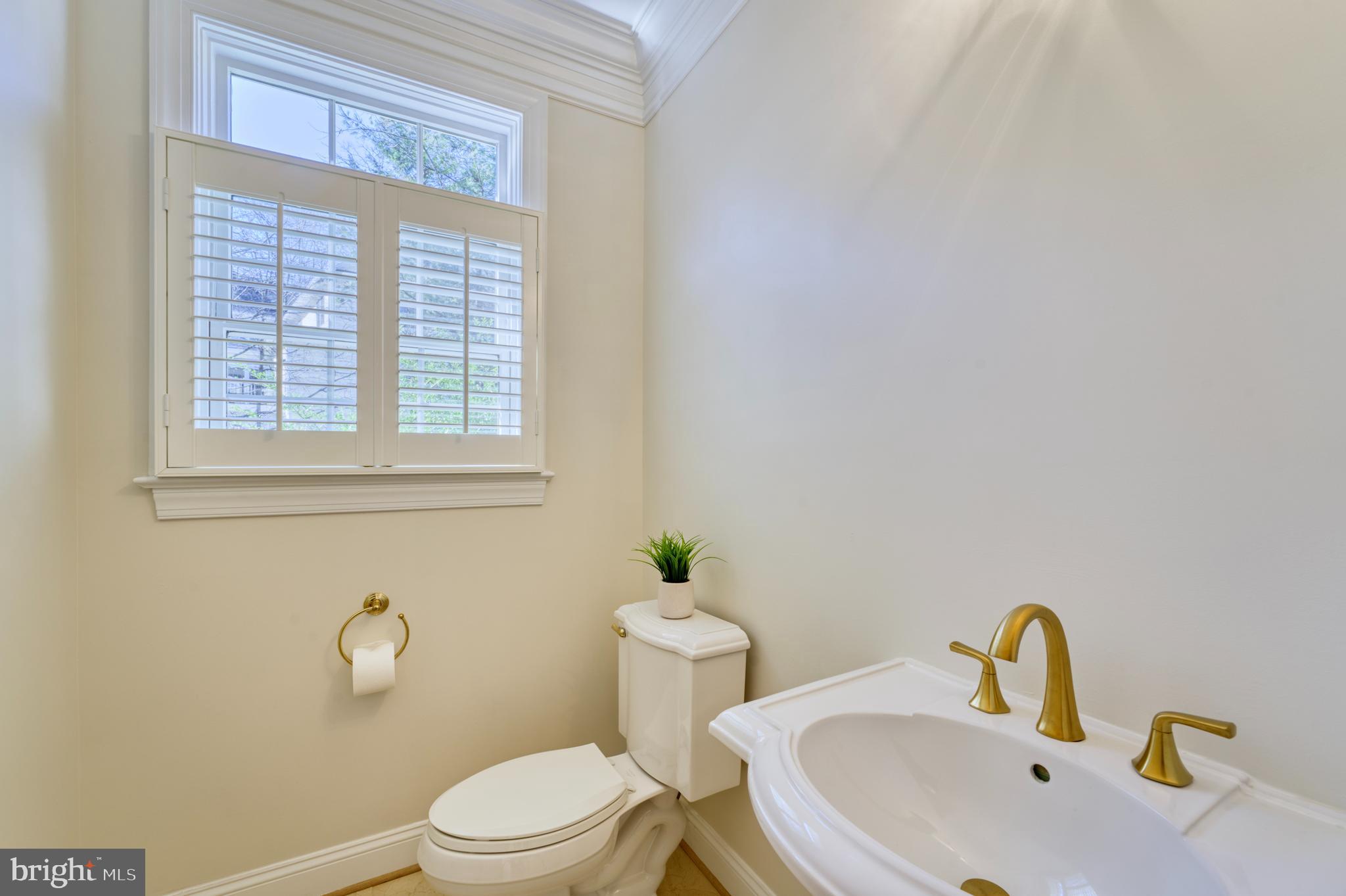 WOODLAND ACRES - Residential