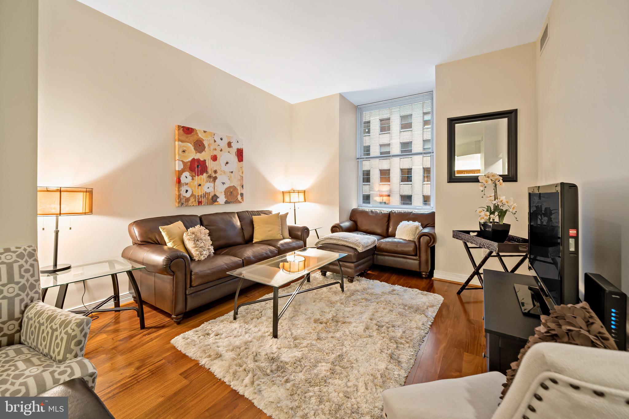 LOGAN SQUARE - Residential Lease