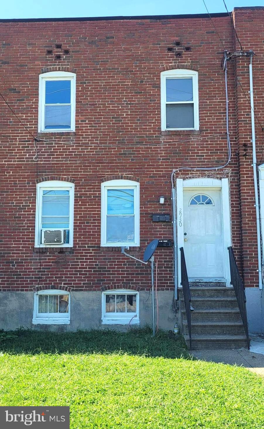 Welcome to this two-unit apartment building with great potential! Each level offers a one-bedroom, one-bathroom apartment with a kitchen and living room—perfect for an owner-occupant or investor. The open basement provides additional possibilities for storage or future use. Enjoy both street parking in front and alley access parking in the rear. A fully fenced backyard adds privacy and outdoor space. Conveniently located near schools, shopping, and public transportation, this property is an excellent opportunity to live in one unit while renting out the other.
