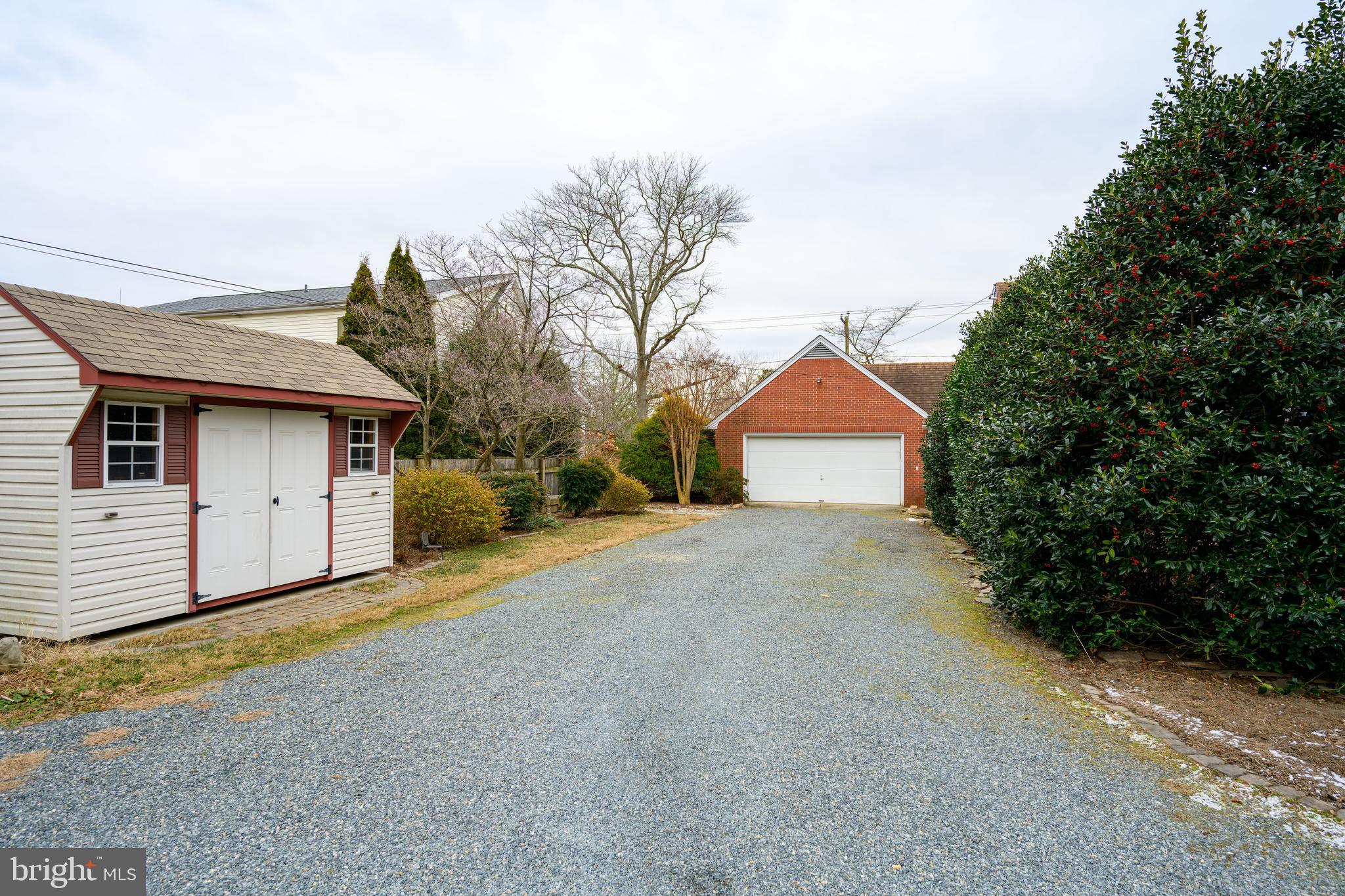 COLLEGE HEIGHTS - Residential