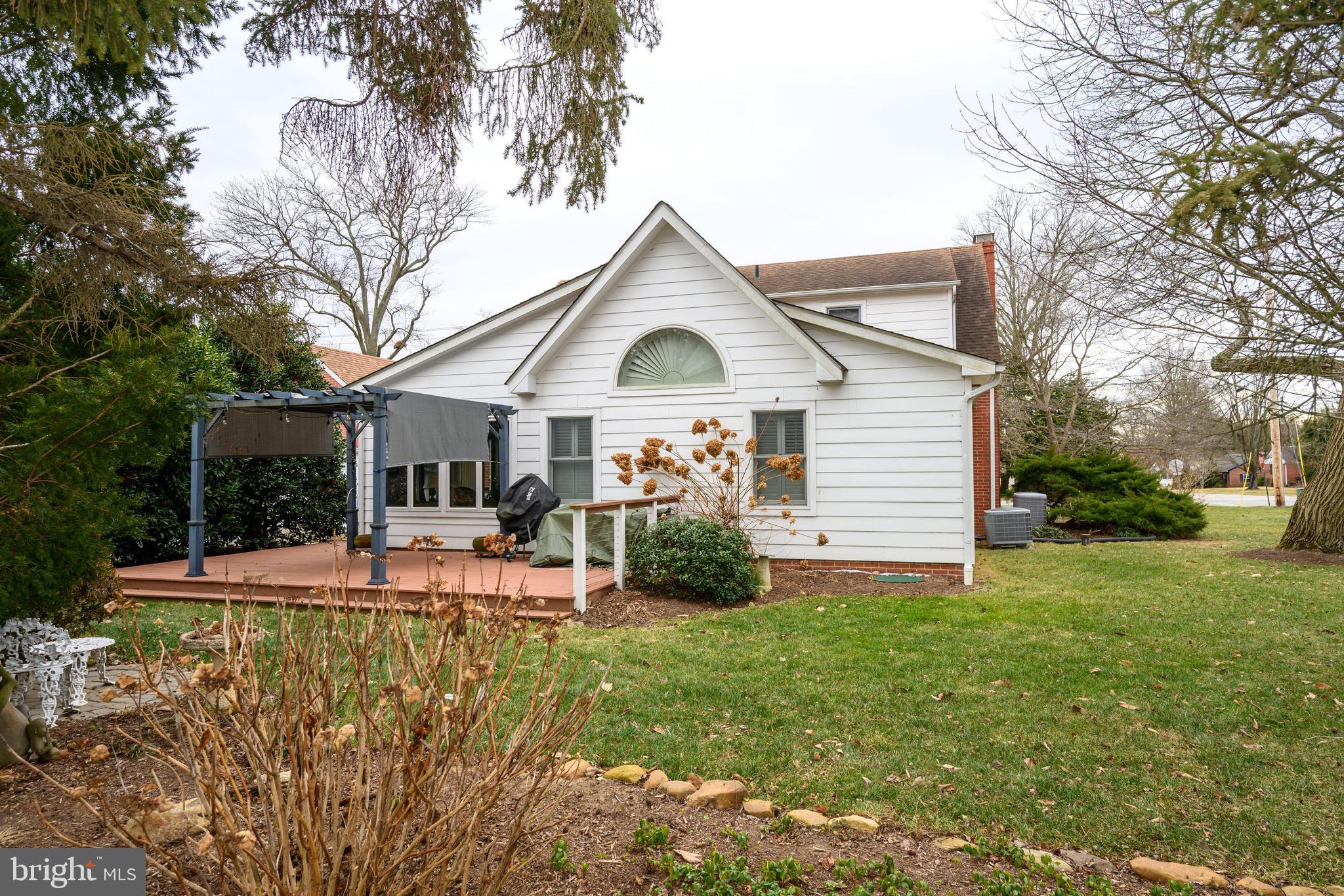 COLLEGE HEIGHTS - Residential