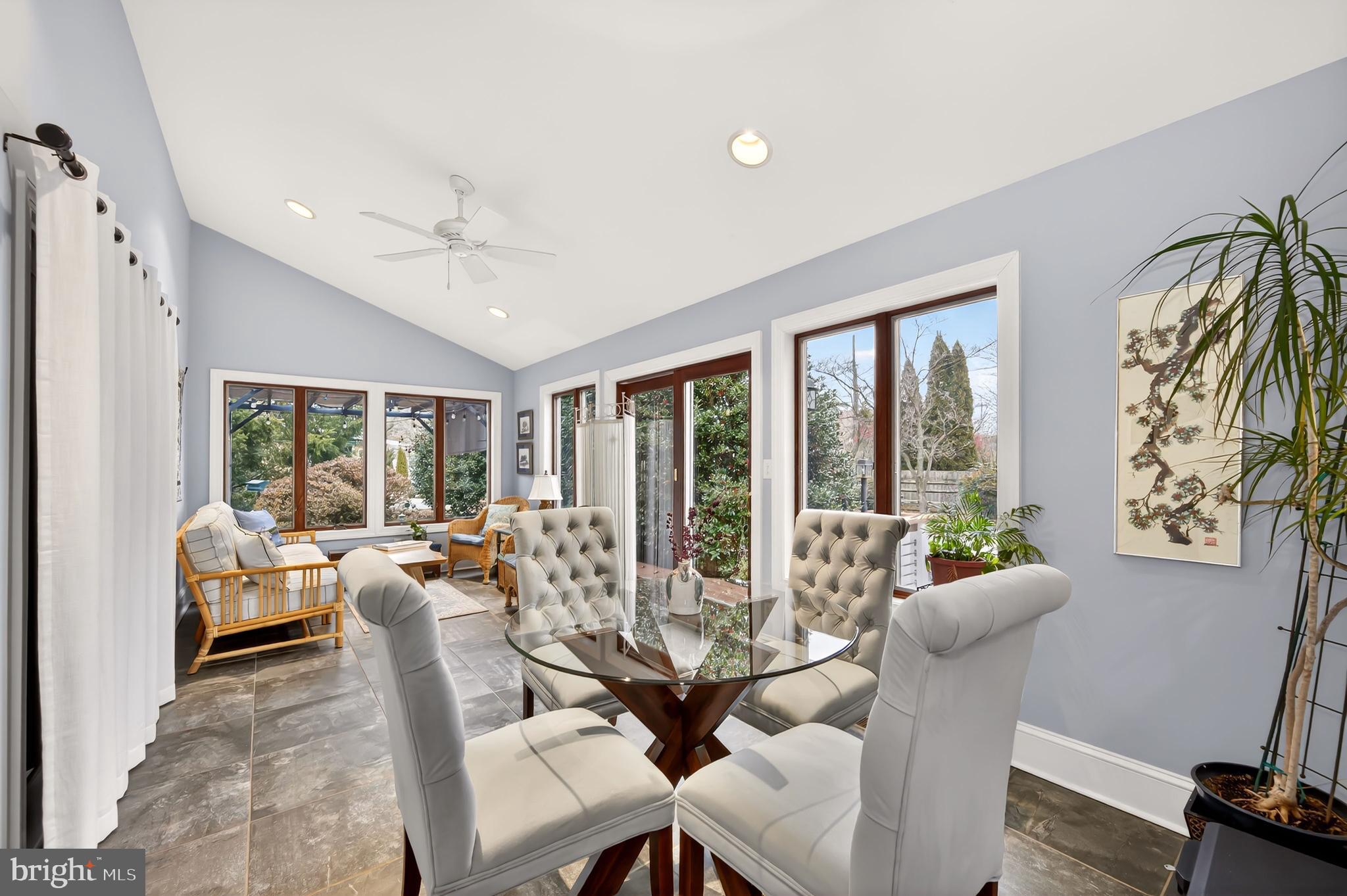 COLLEGE HEIGHTS - Residential