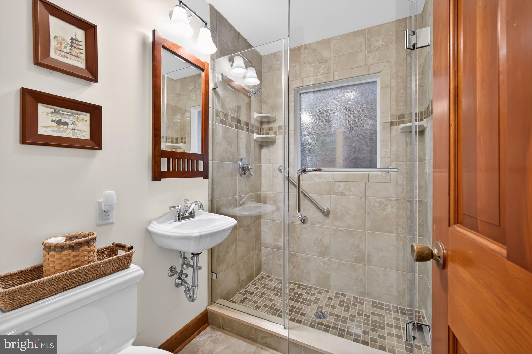 COLLEGE HEIGHTS - Residential