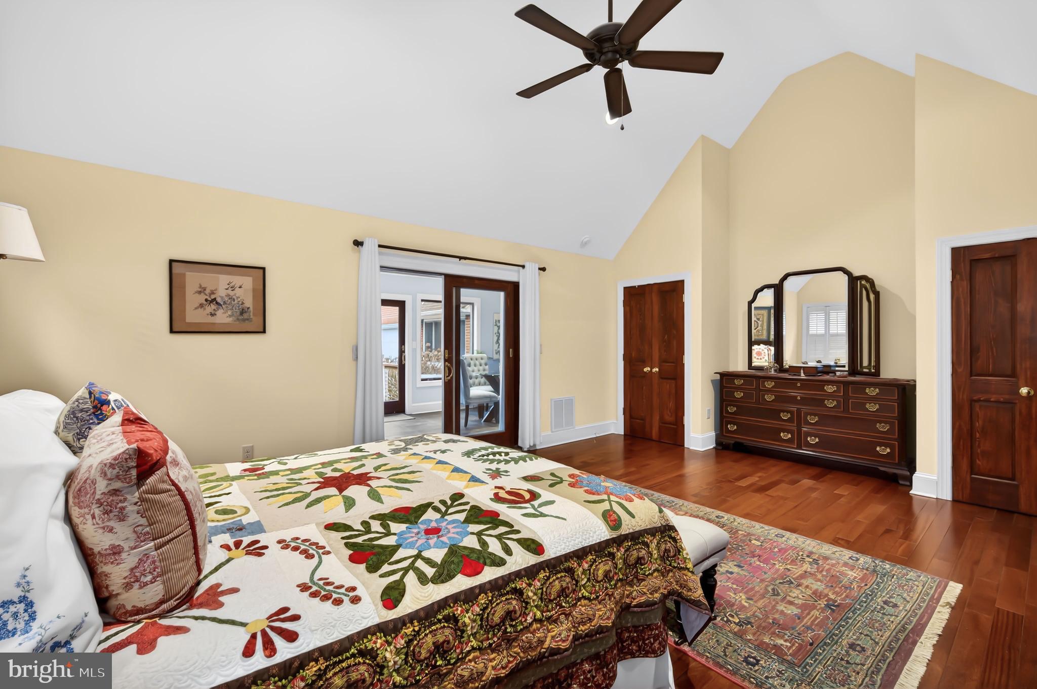 COLLEGE HEIGHTS - Residential