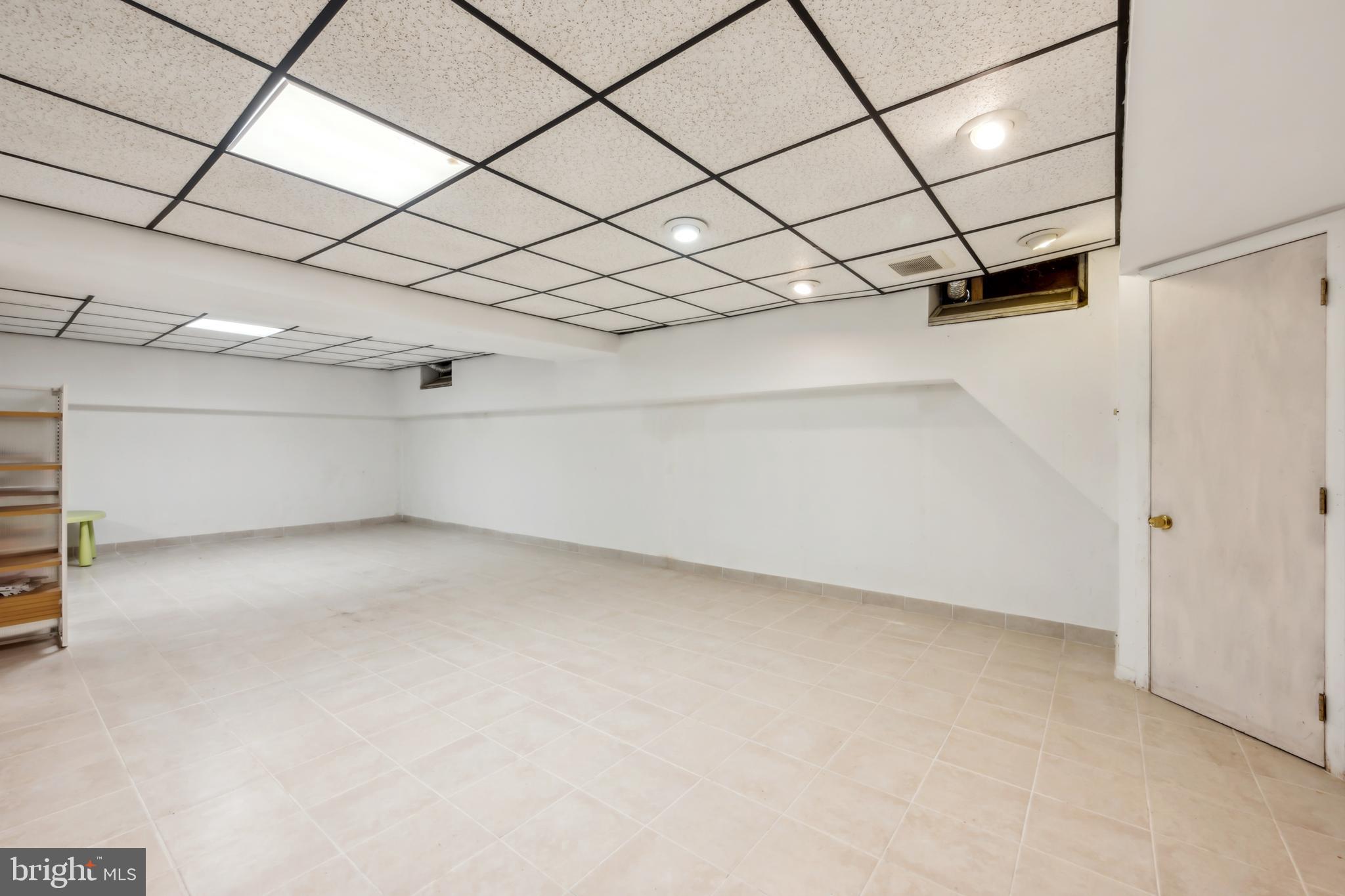 POINT OF WOODS - Residential