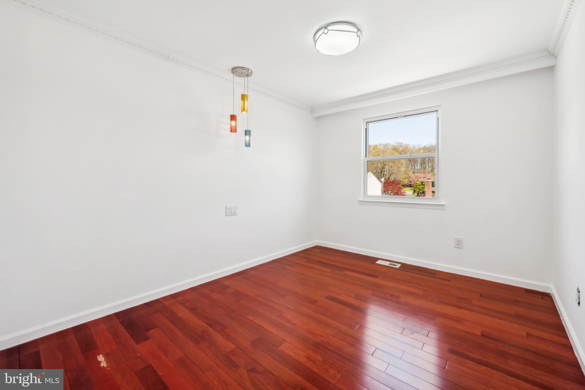 POINT OF WOODS - Residential