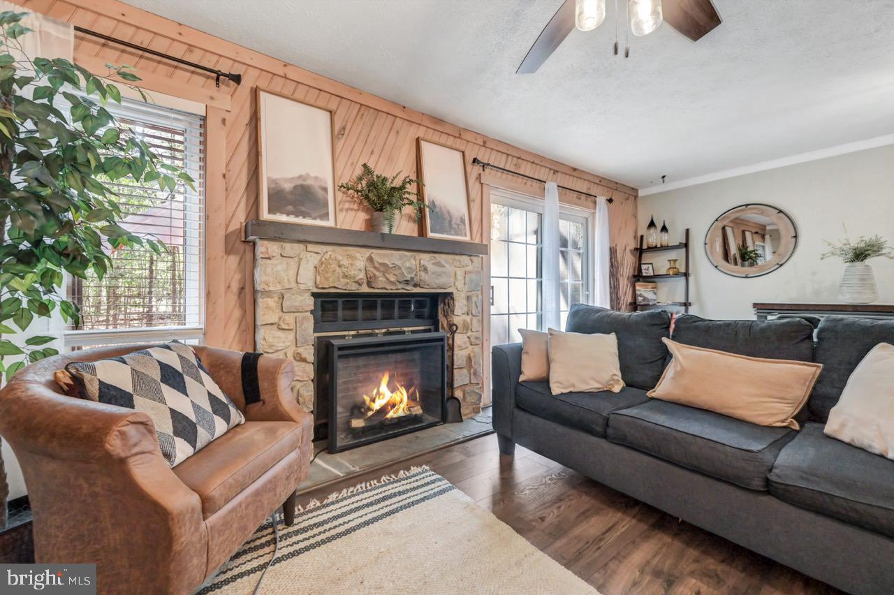 SNOW RIDGE VILLAGE - Residential