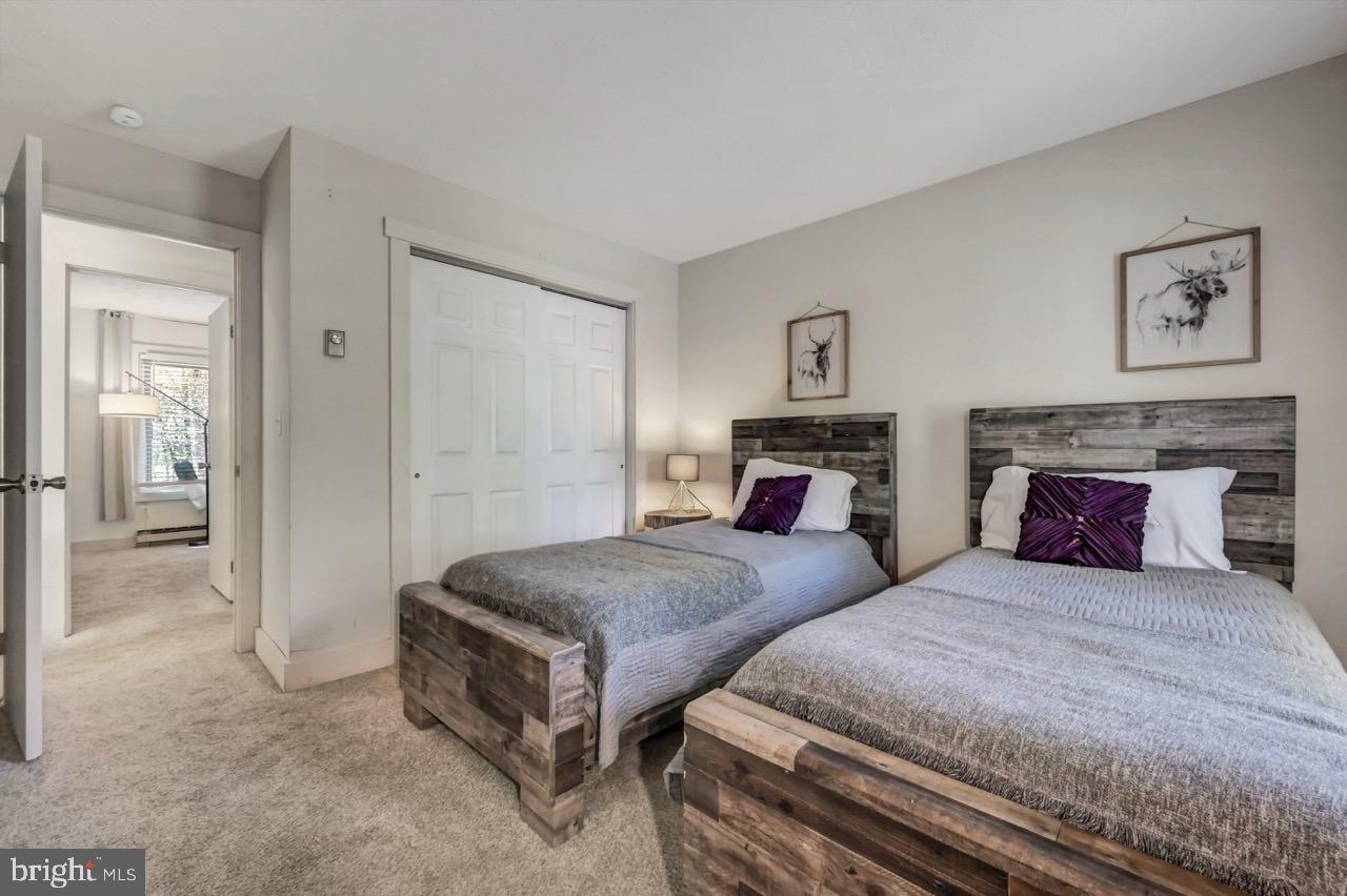 SNOW RIDGE VILLAGE - Residential