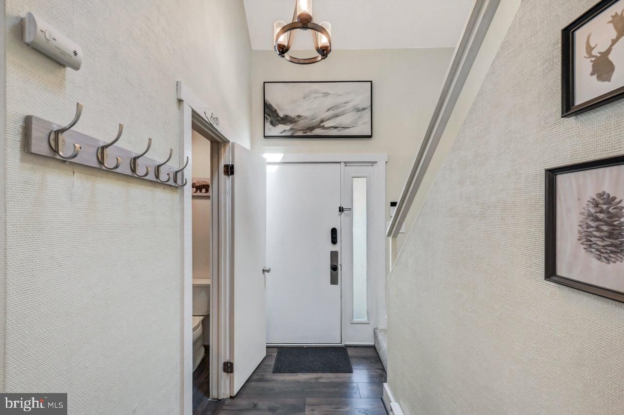 SNOW RIDGE VILLAGE - Residential