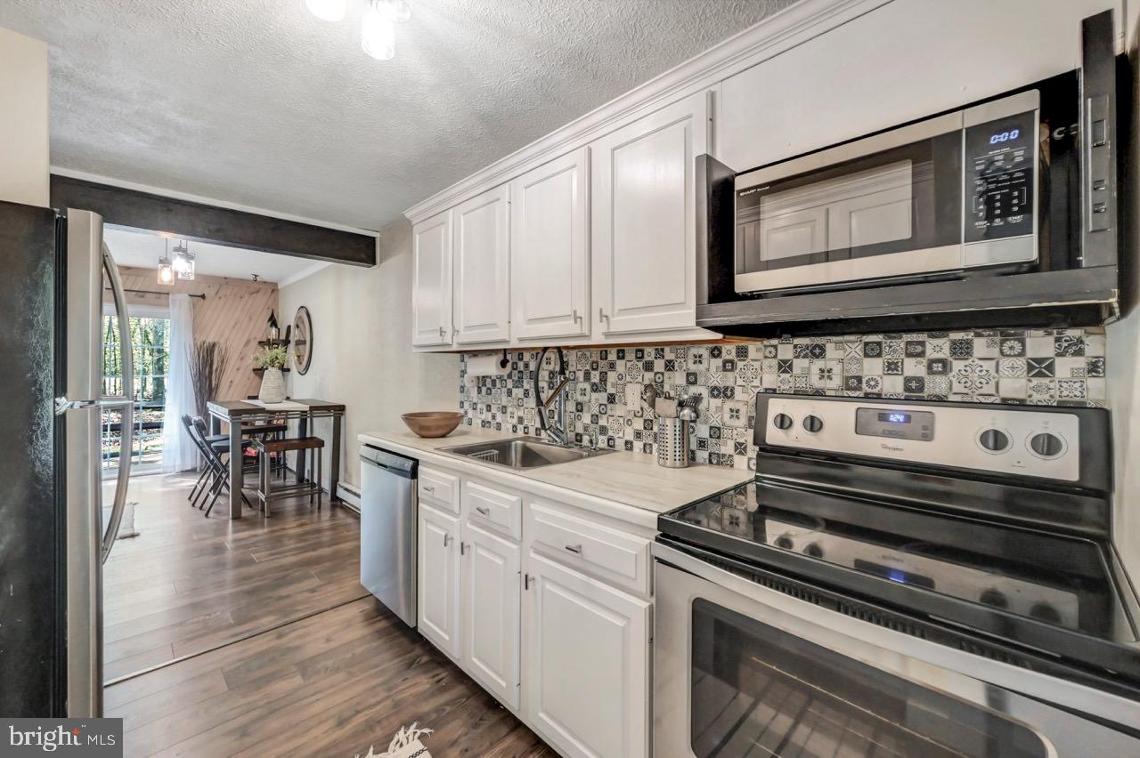 SNOW RIDGE VILLAGE - Residential