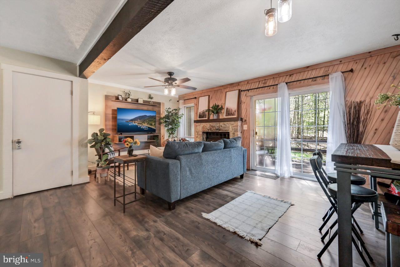 SNOW RIDGE VILLAGE - Residential