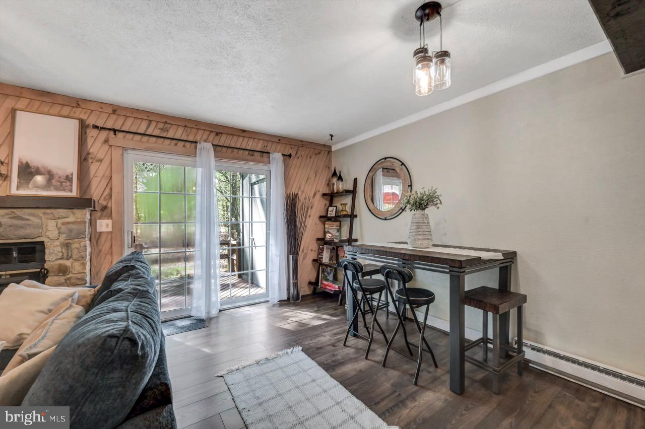 SNOW RIDGE VILLAGE - Residential