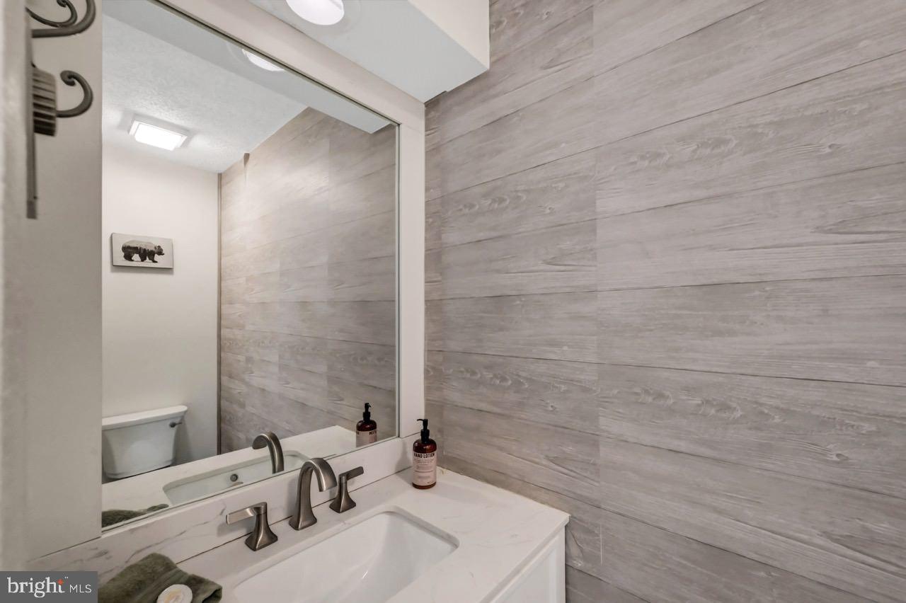 SNOW RIDGE VILLAGE - Residential