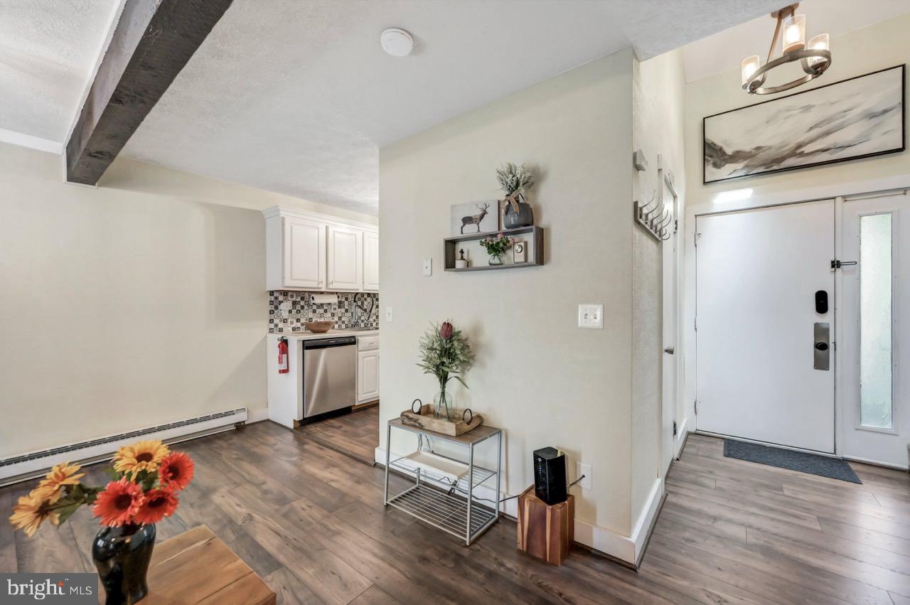 SNOW RIDGE VILLAGE - Residential