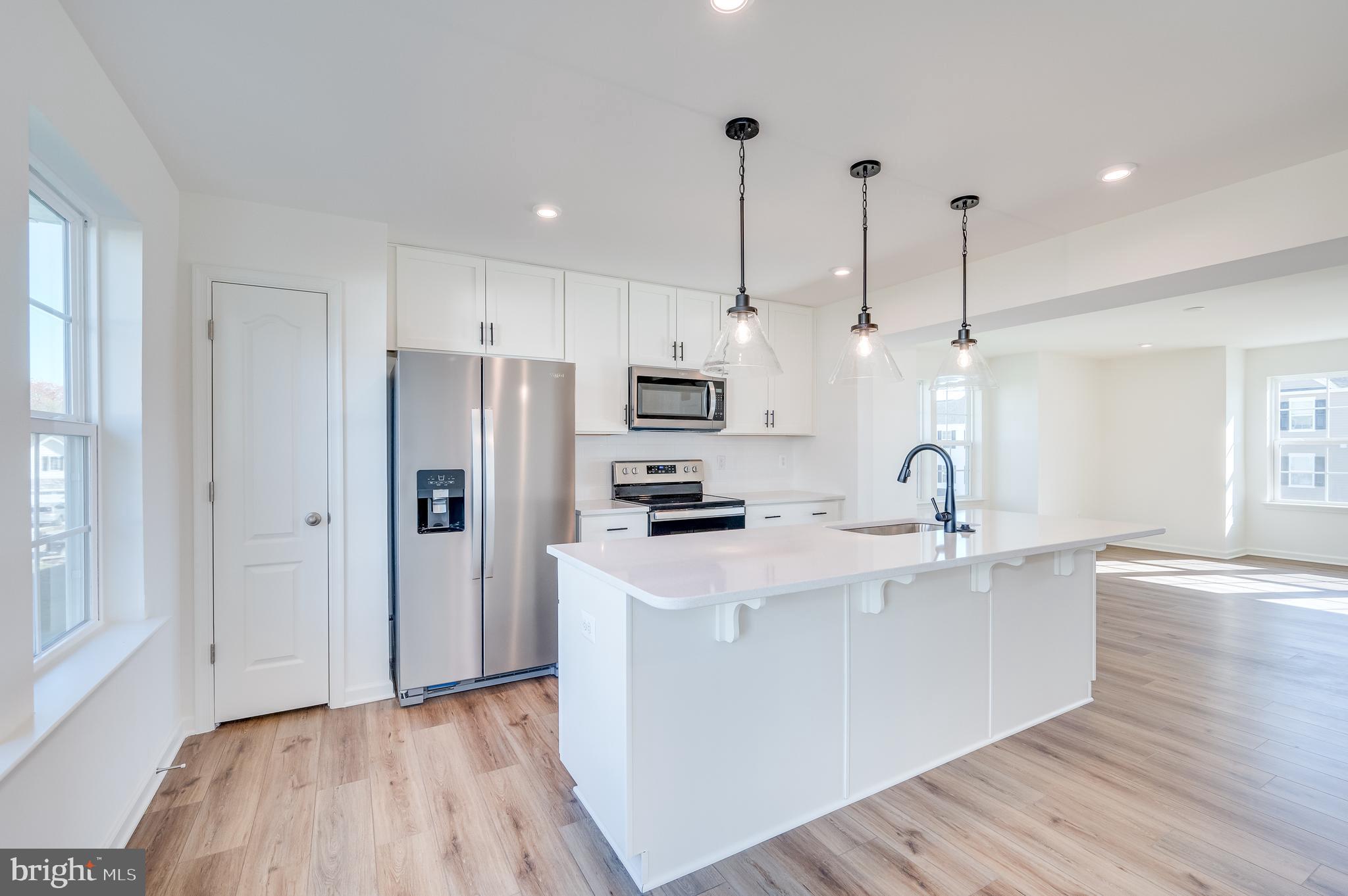 OVERLOOK AT RIVERSIDE TOWNHOMES - Residential Lease