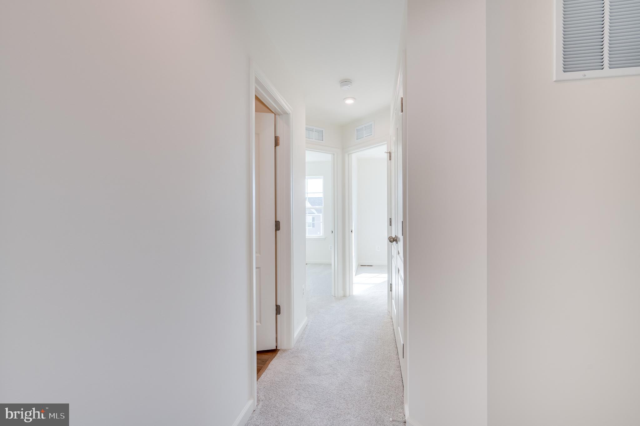 OVERLOOK AT RIVERSIDE TOWNHOMES - Residential Lease