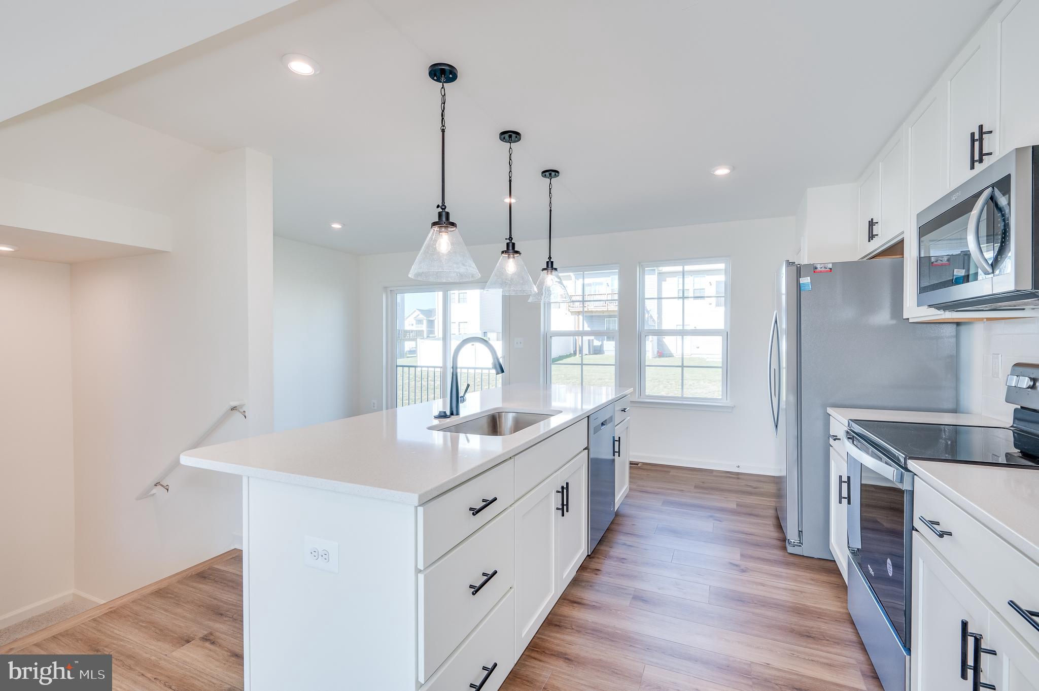 OVERLOOK AT RIVERSIDE TOWNHOMES - Residential Lease