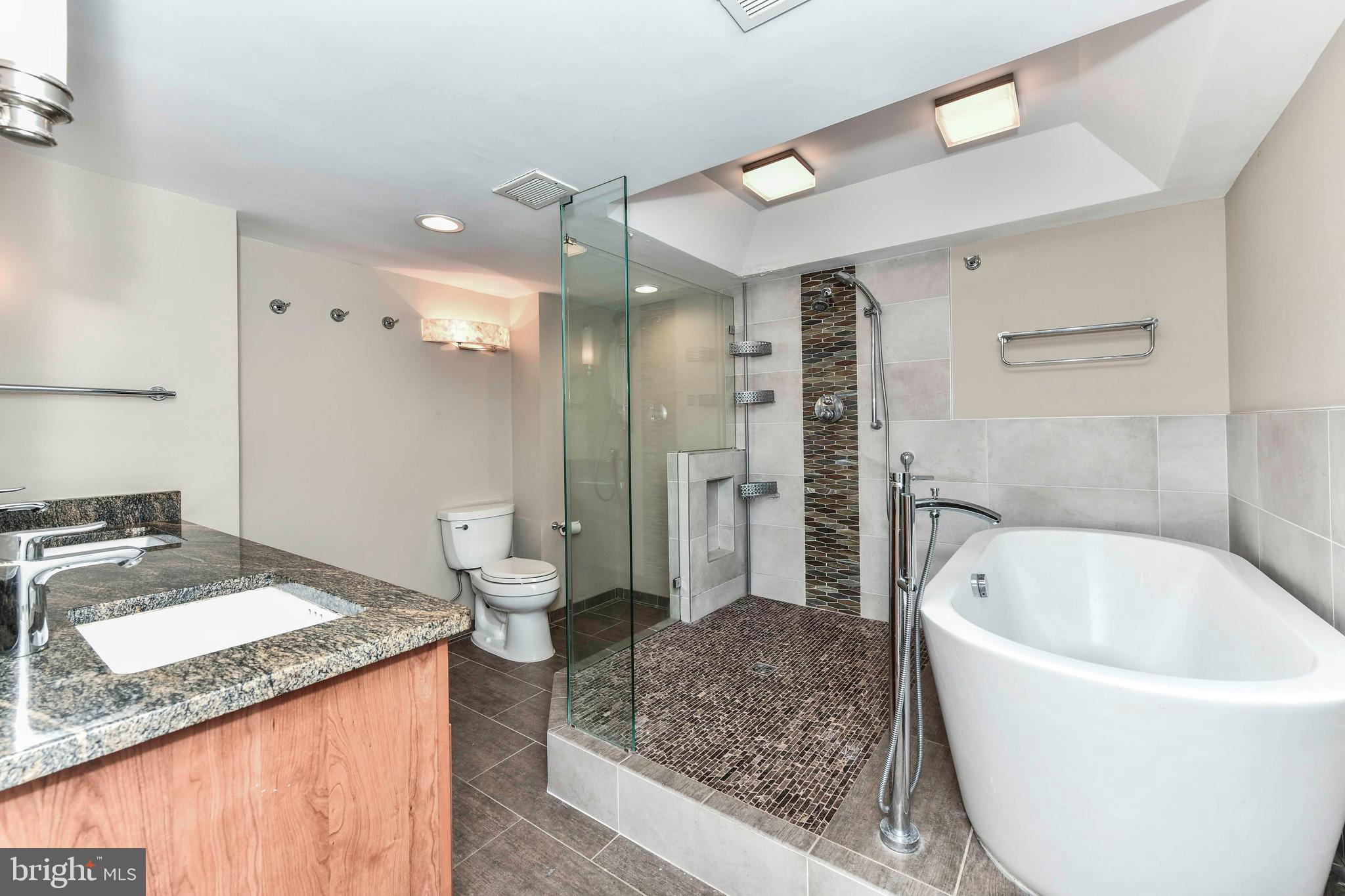 PENTAGON RIDGE - Residential Lease