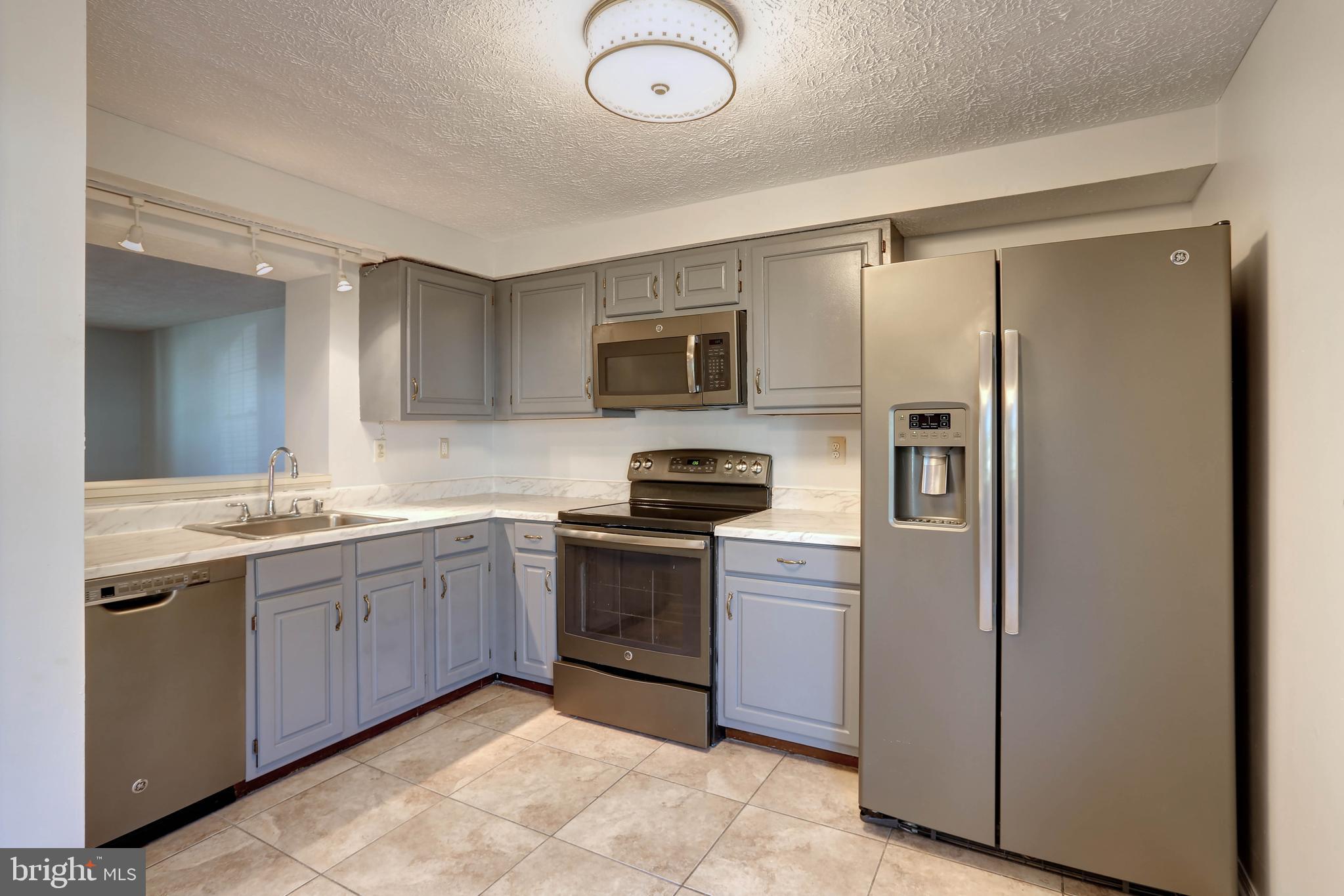 PARKVIEW TRAIL - Residential