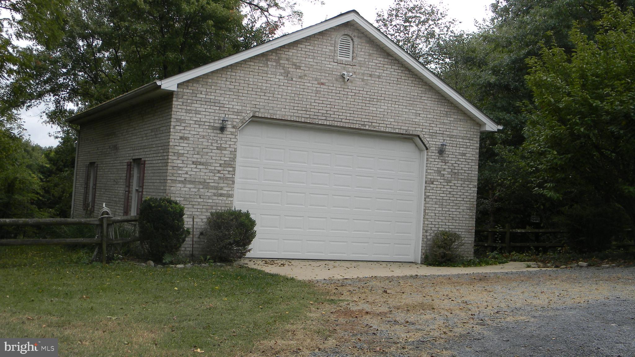 OAK HILL - Residential