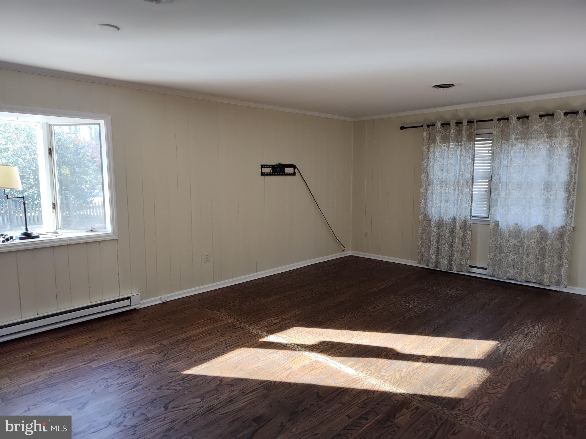 SOUTH BEECHWOOD - Residential Lease