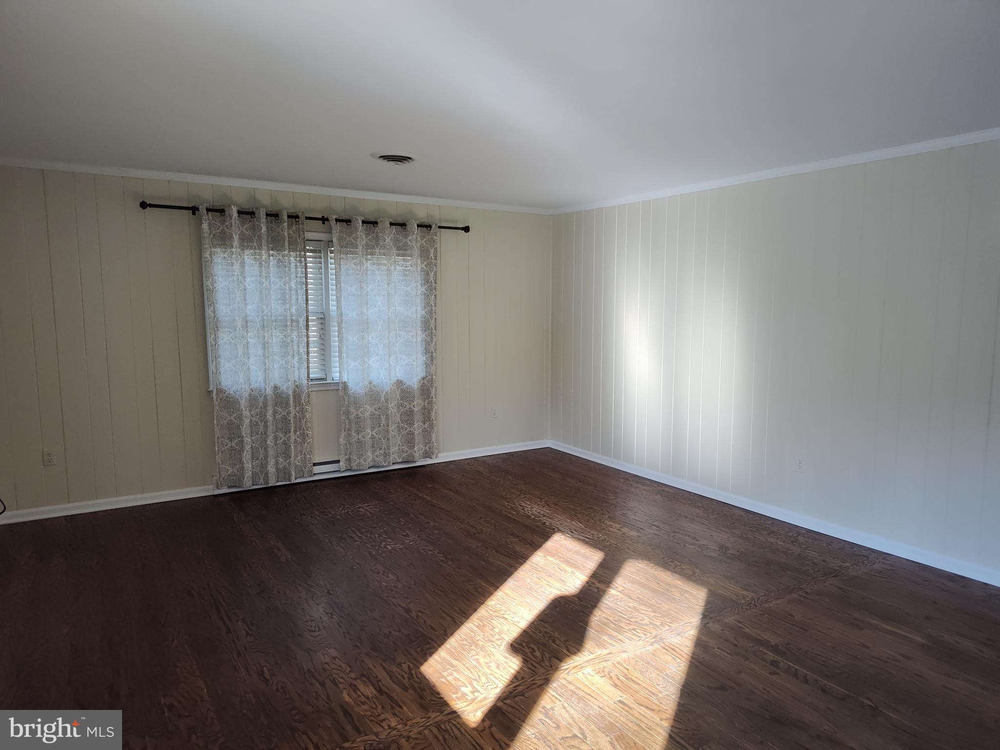 SOUTH BEECHWOOD - Residential Lease