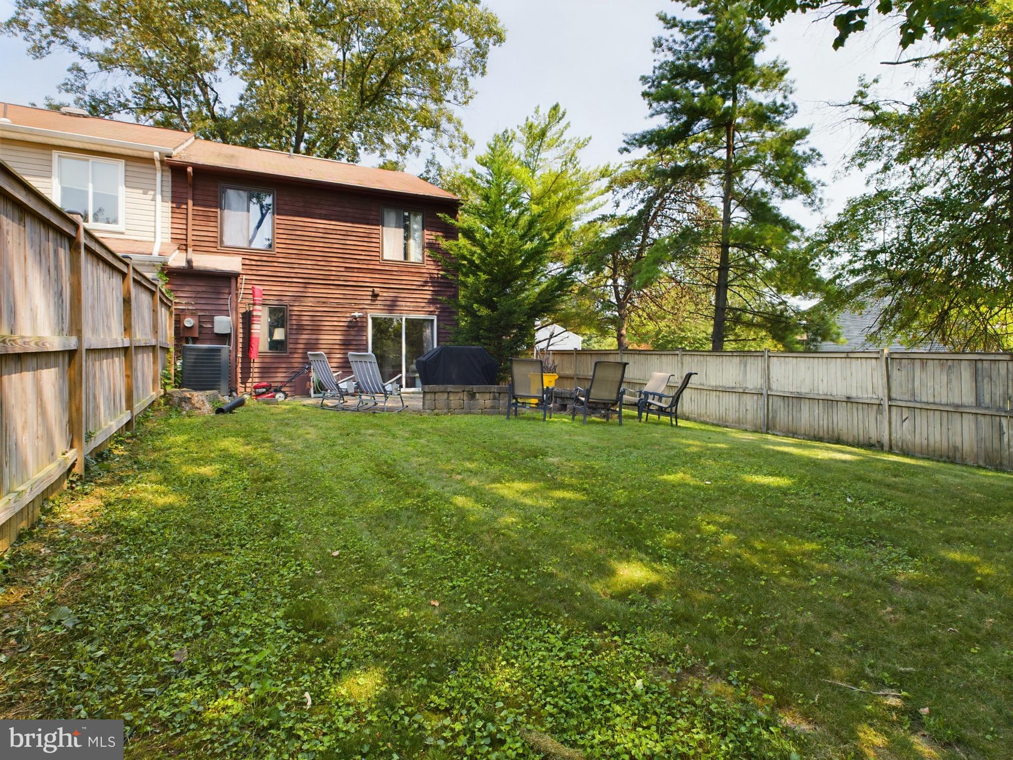 WHISPERING WOODS - Residential