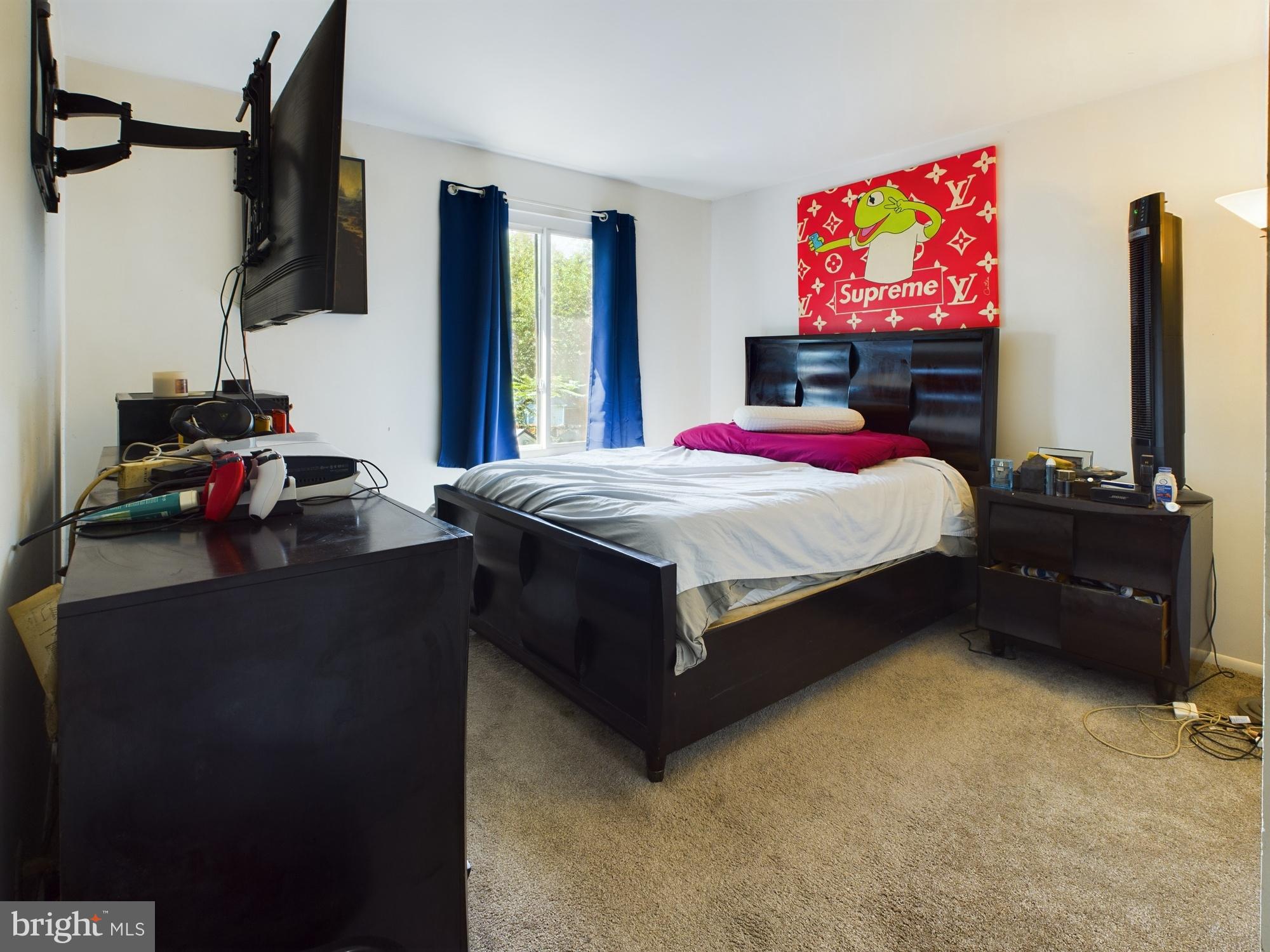 WHISPERING WOODS - Residential