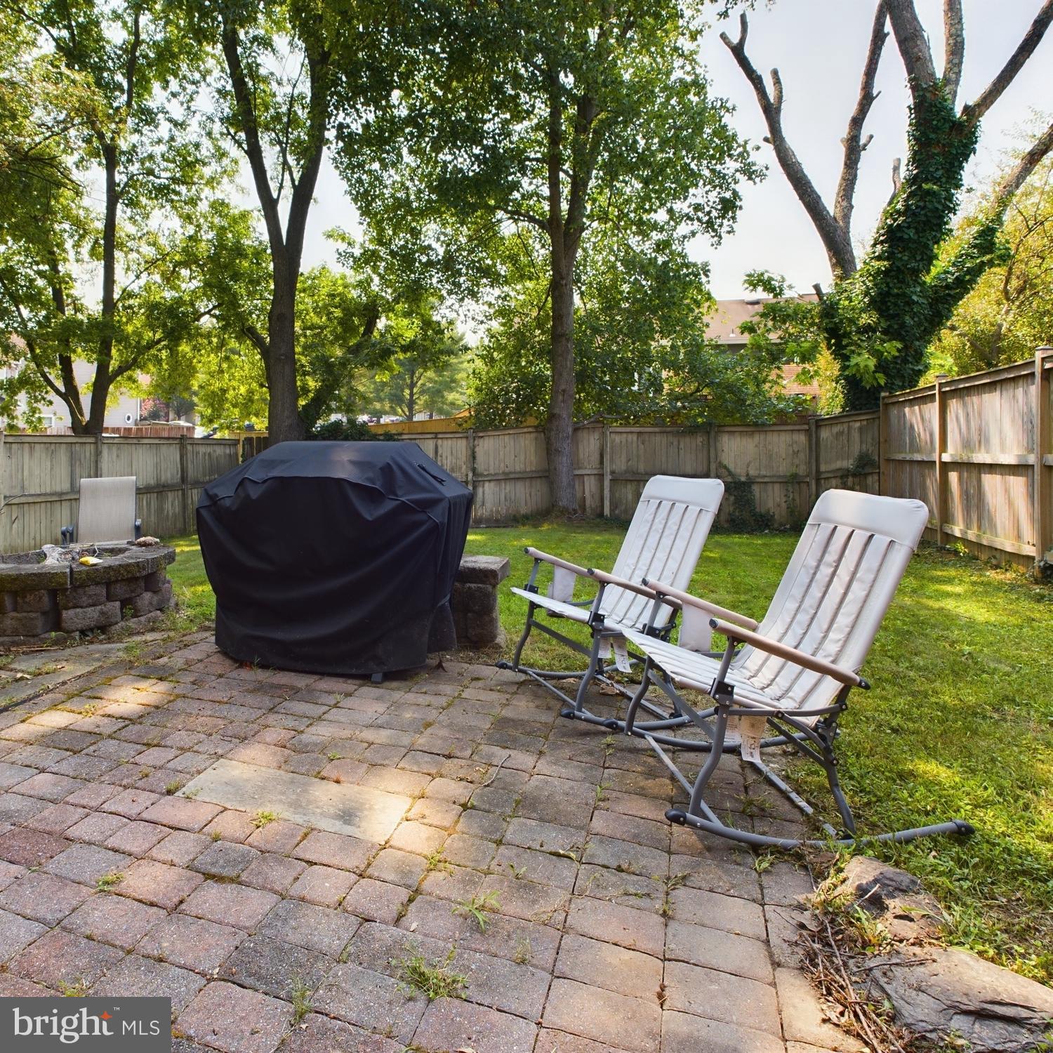 WHISPERING WOODS - Residential