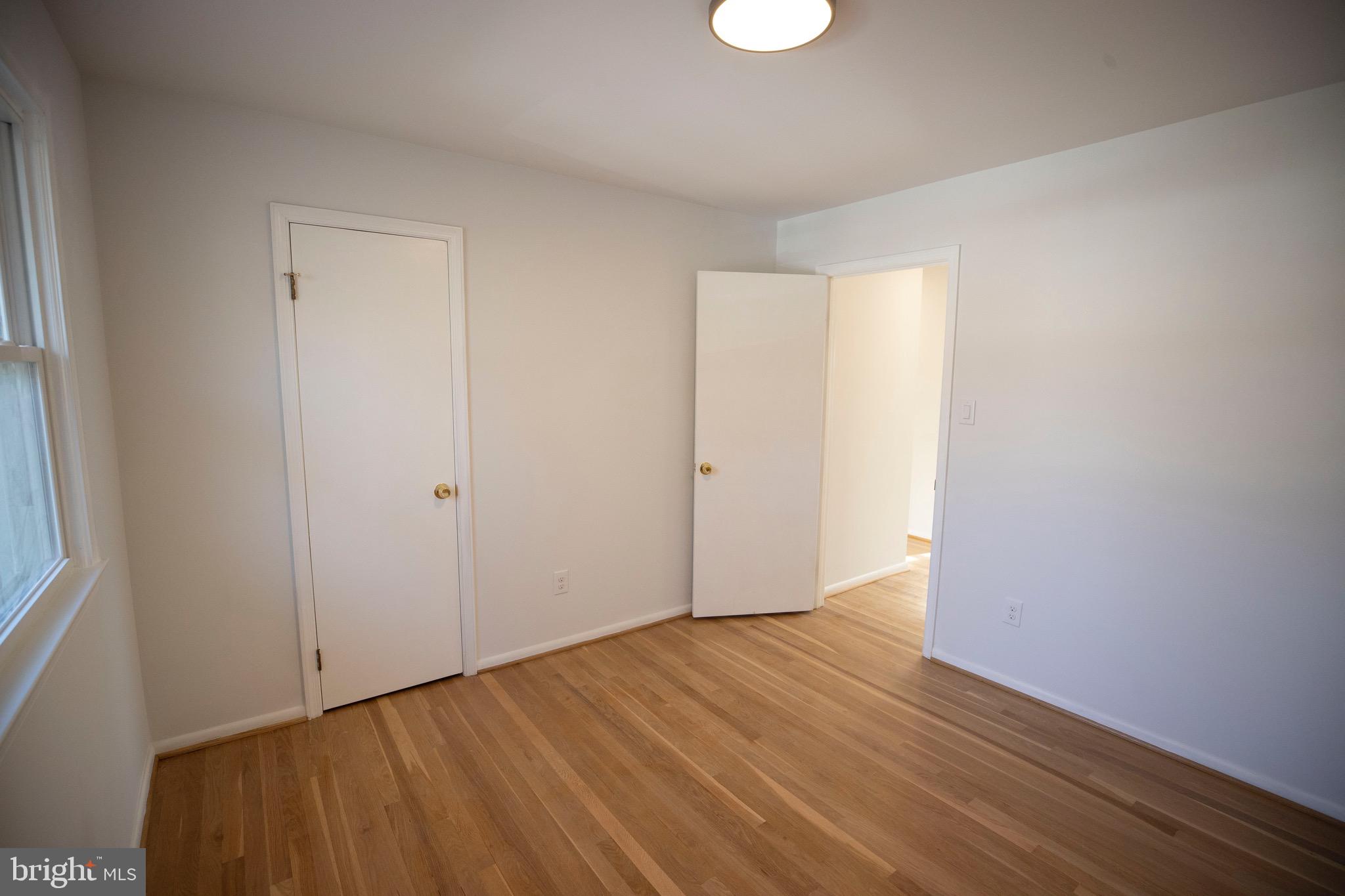 CALVERTON - Residential