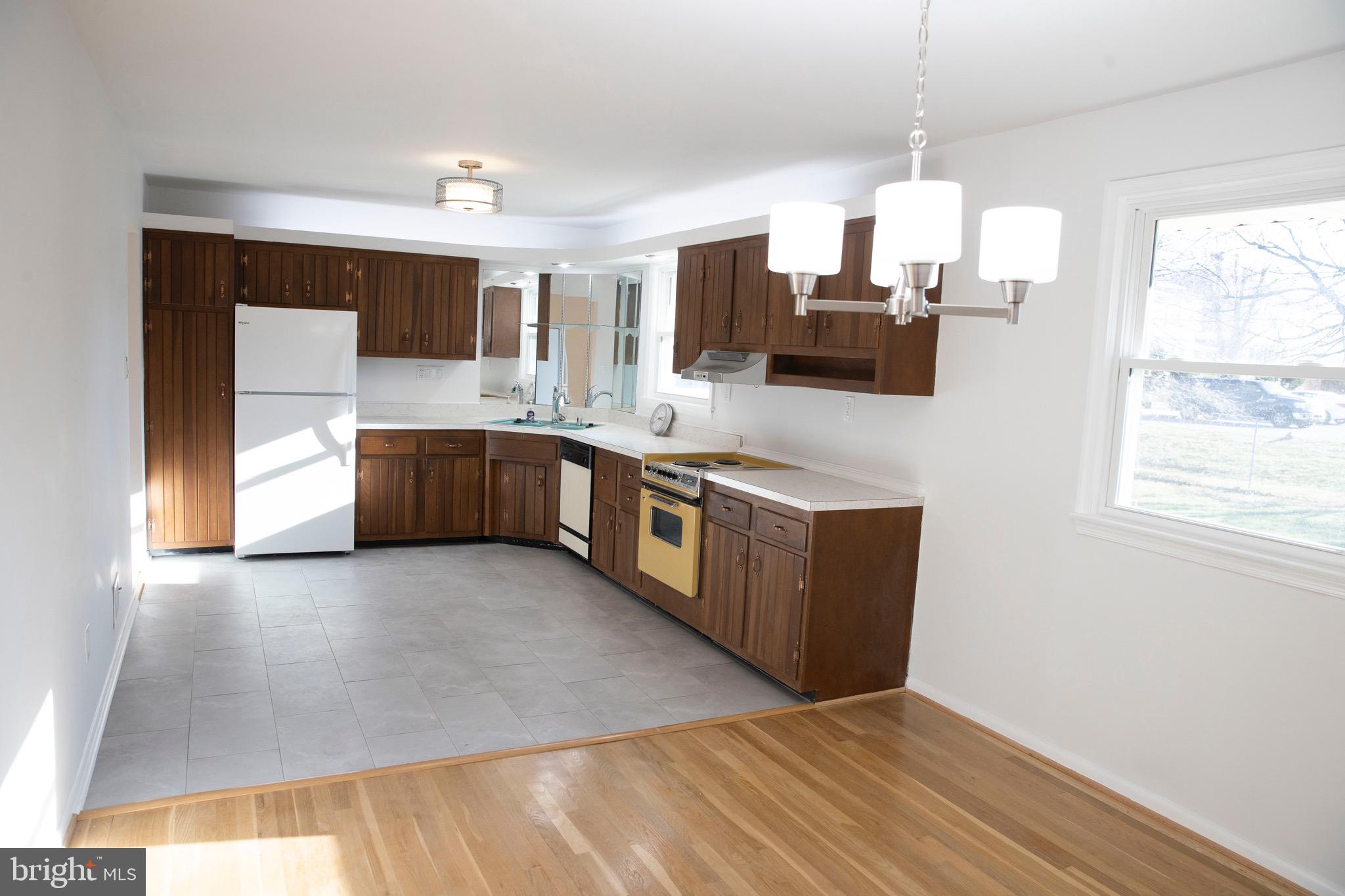 CALVERTON - Residential