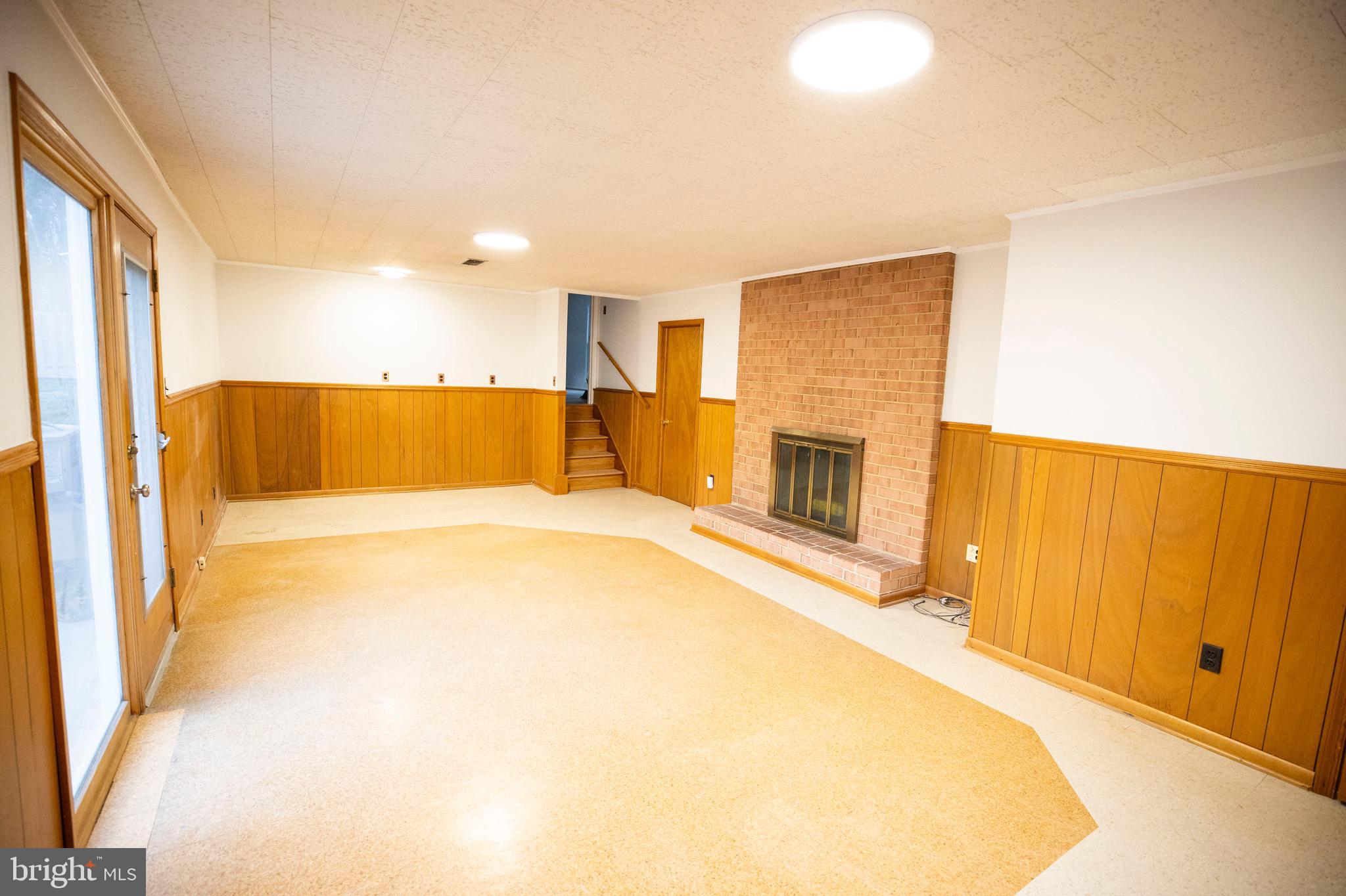 CALVERTON - Residential