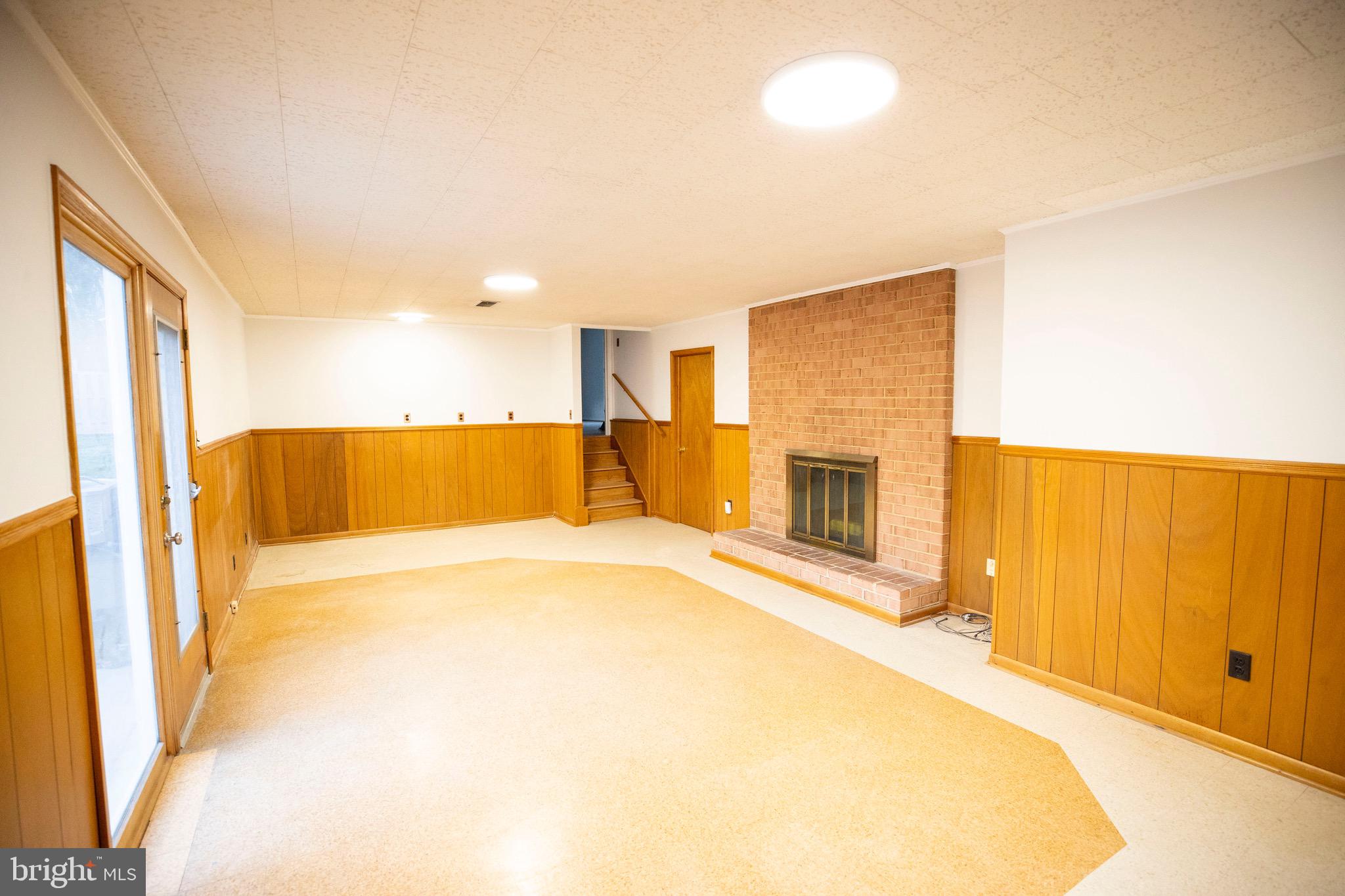 CALVERTON - Residential