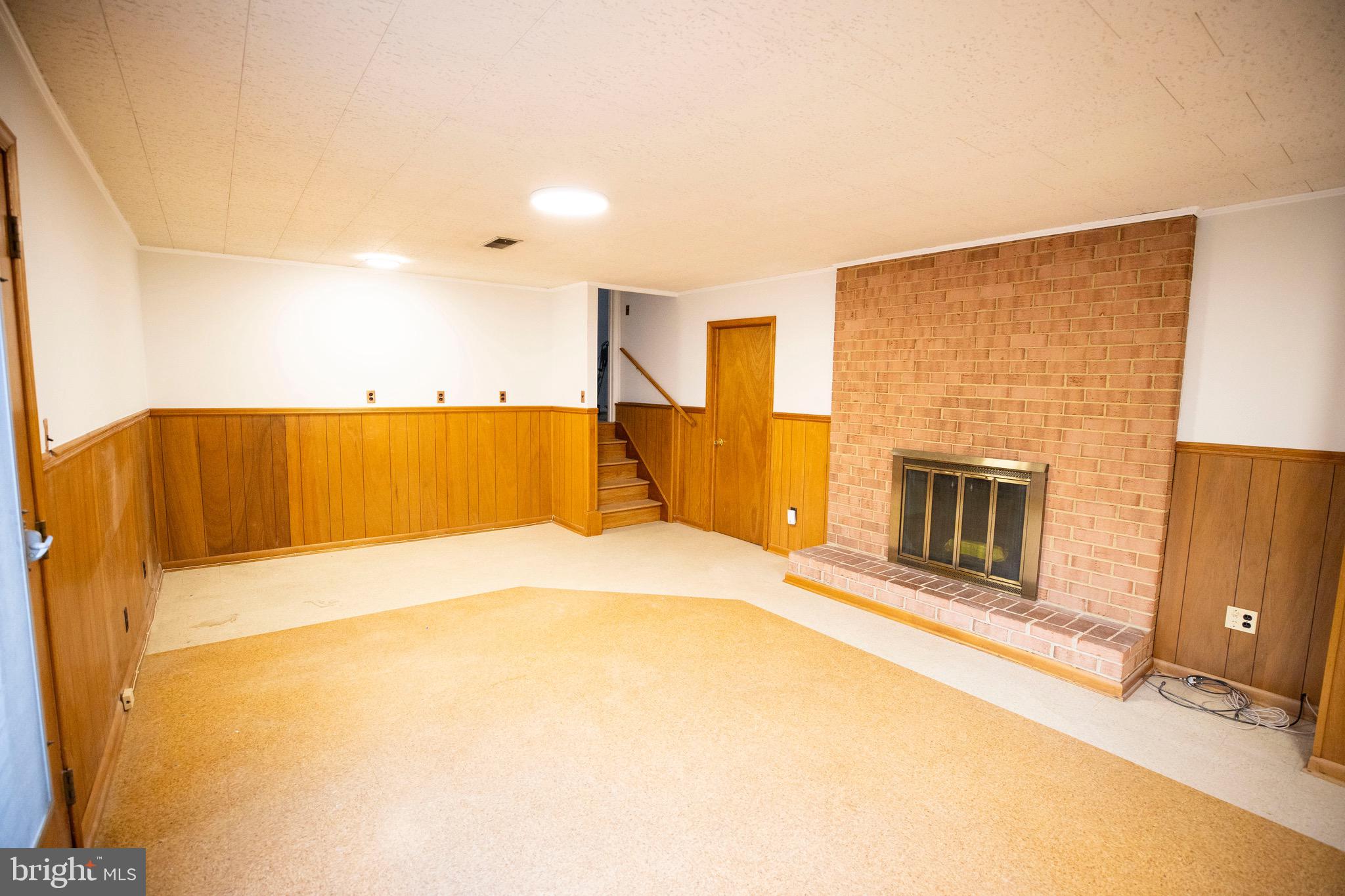 CALVERTON - Residential