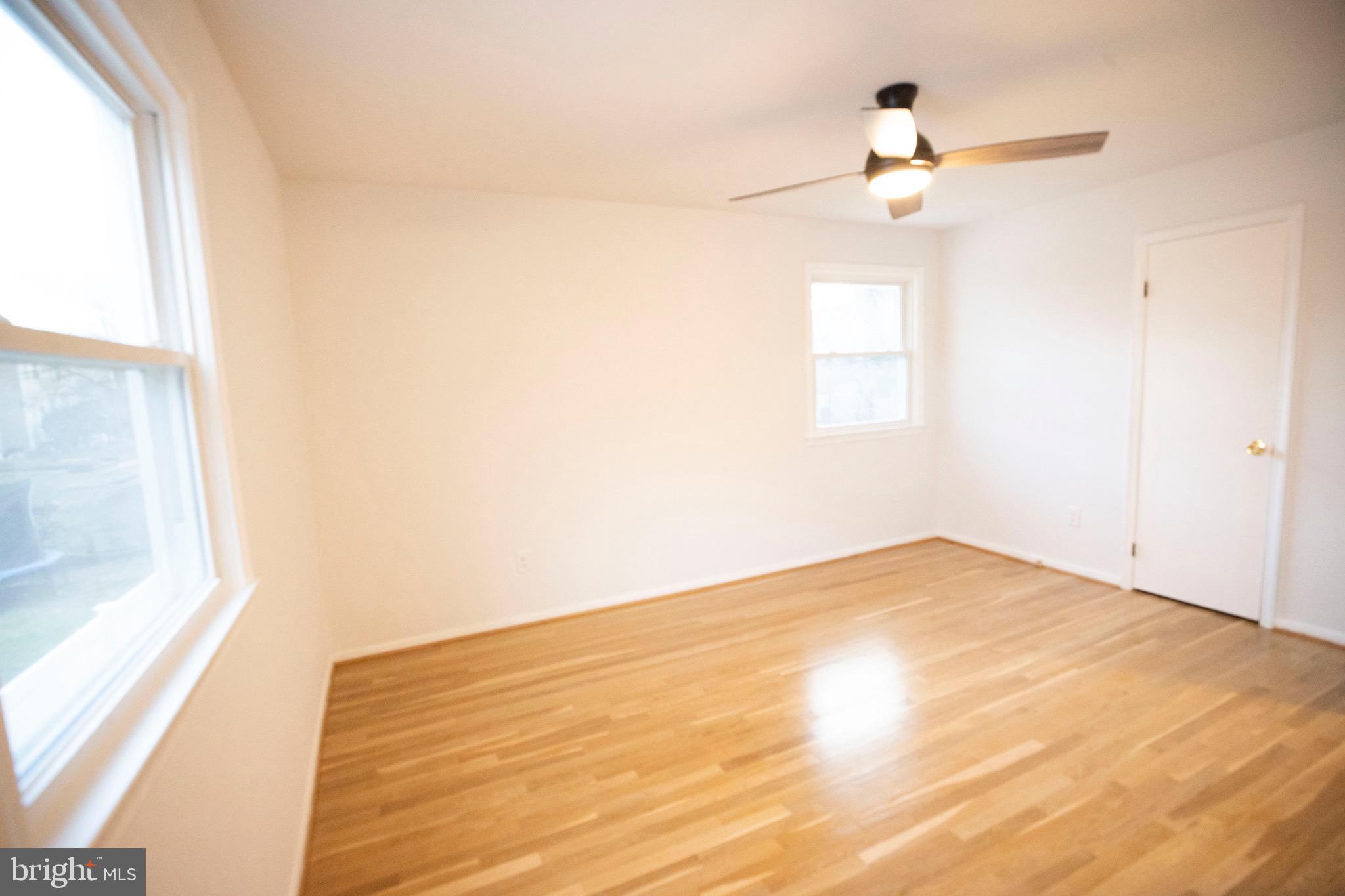 CALVERTON - Residential