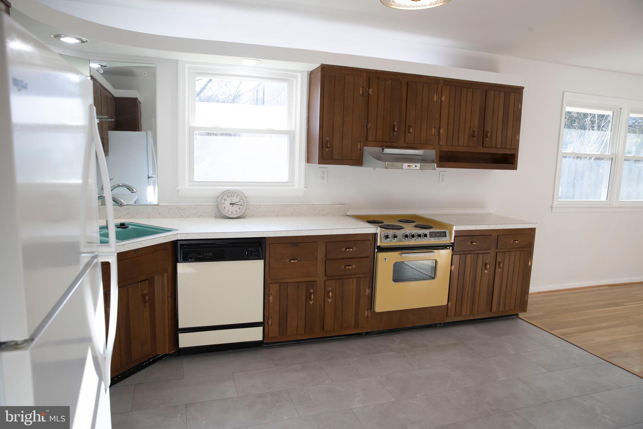 CALVERTON - Residential