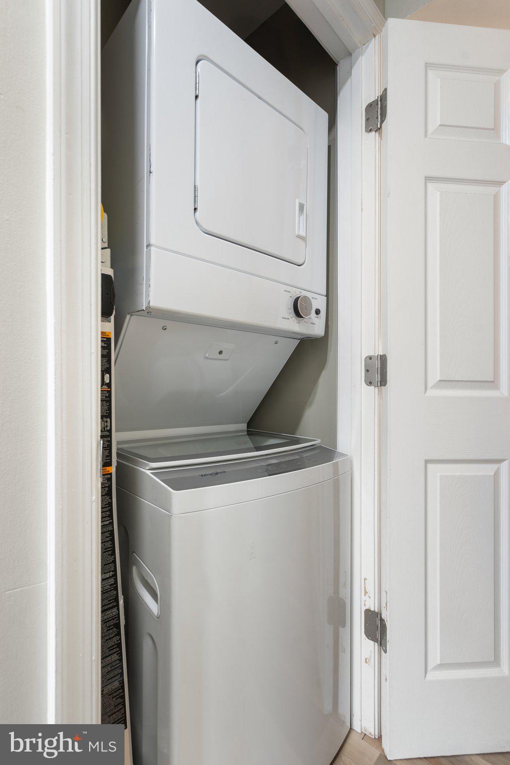 KINGSBRIDGE COURT - Residential