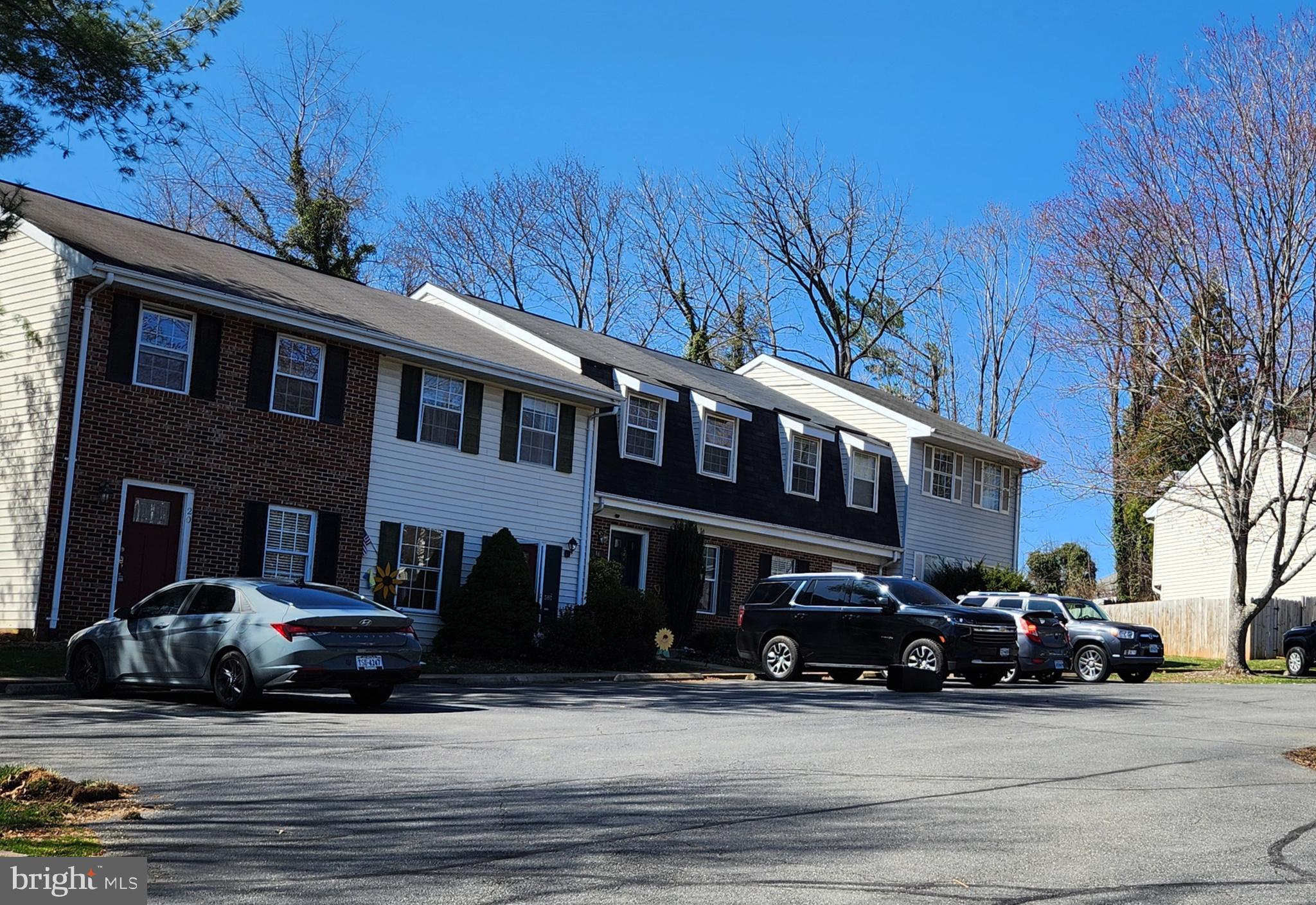 KINGSBRIDGE COURT - Residential