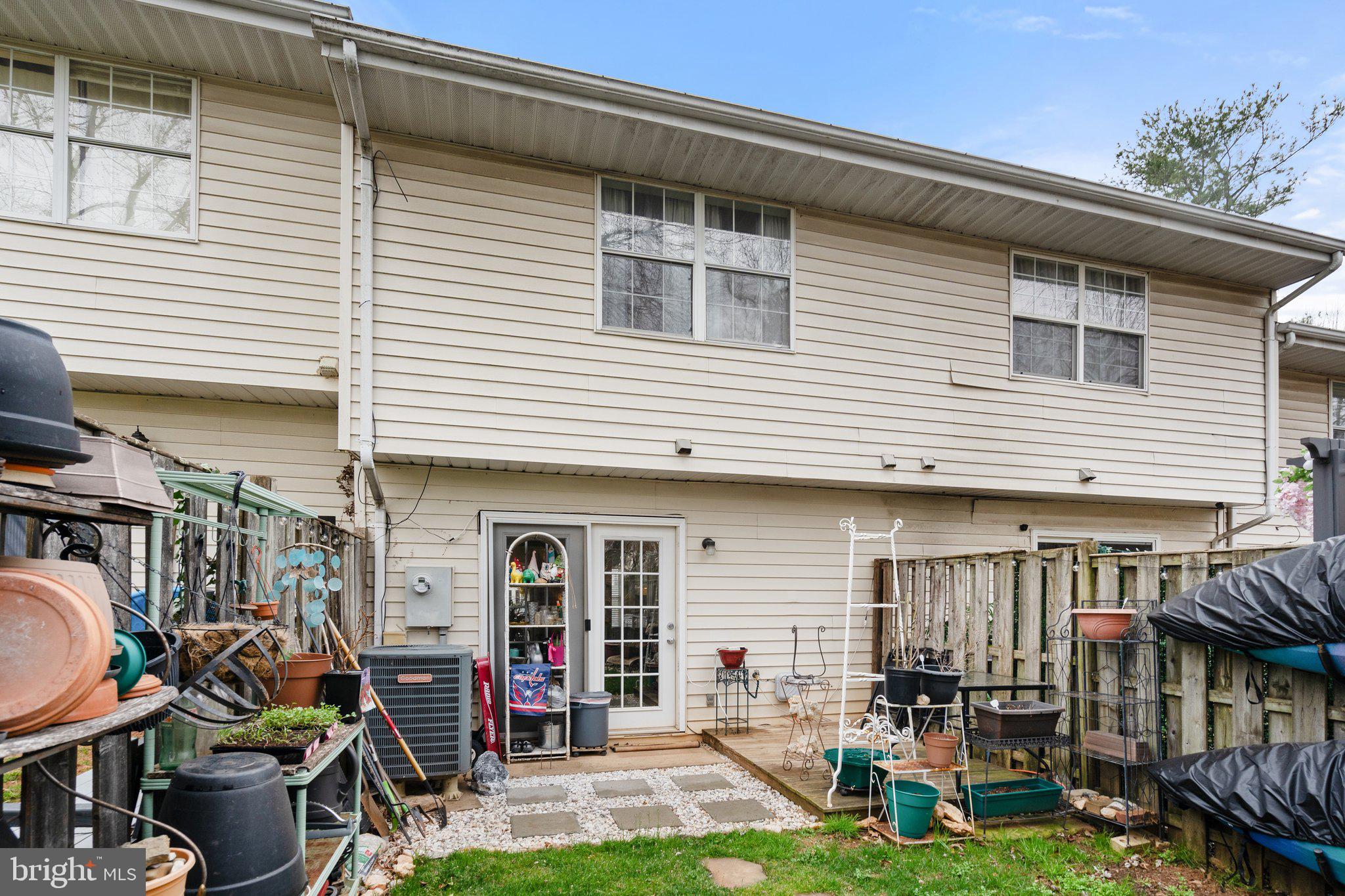 KINGSBRIDGE COURT - Residential