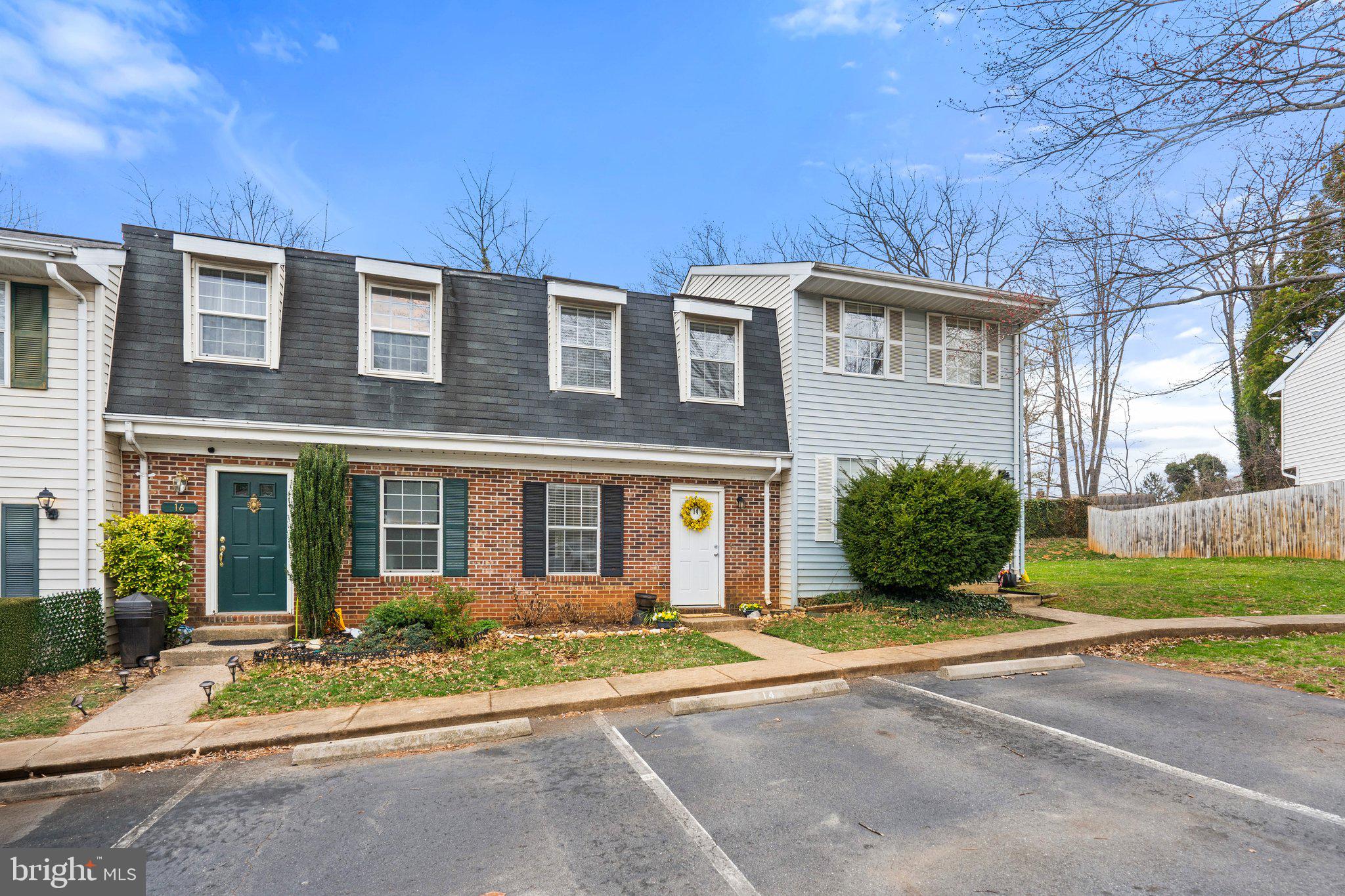 KINGSBRIDGE COURT - Residential