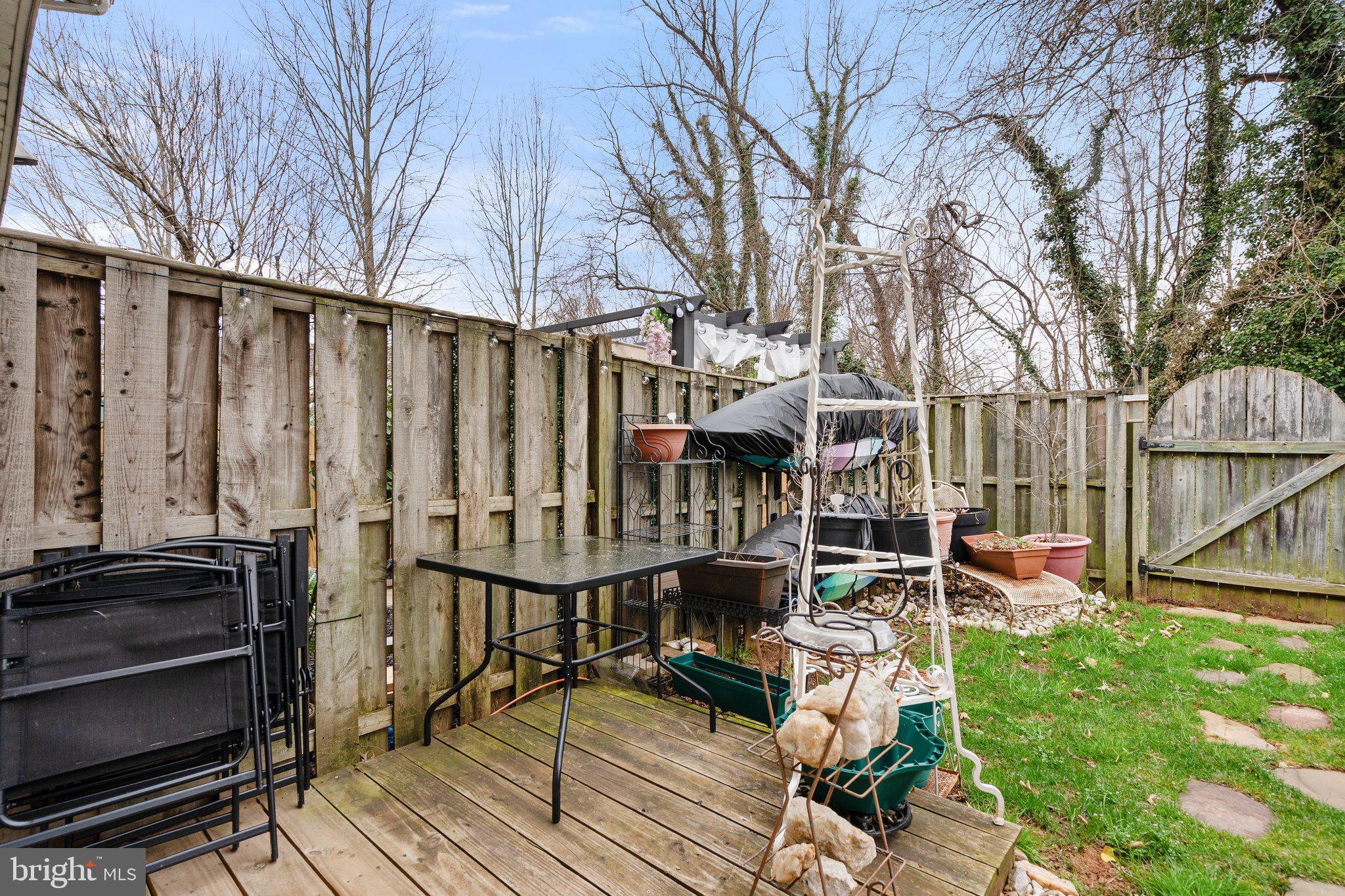 KINGSBRIDGE COURT - Residential