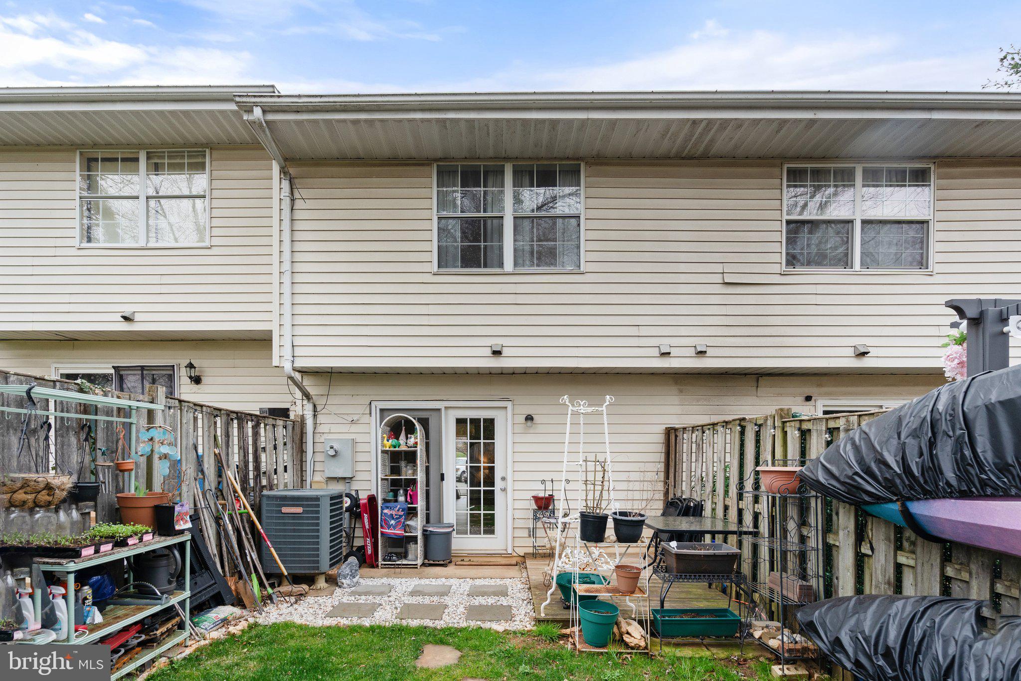 KINGSBRIDGE COURT - Residential