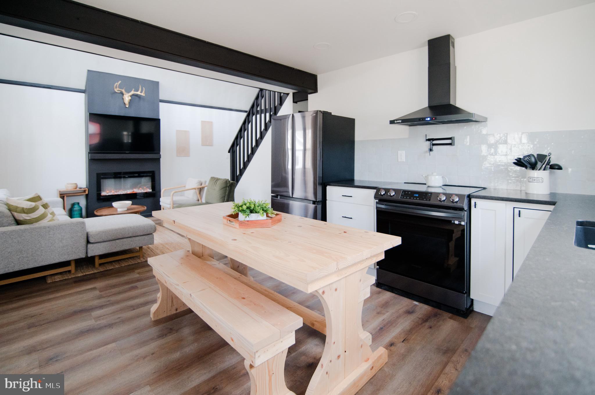 POCONO COUNTRY PLACE - Residential