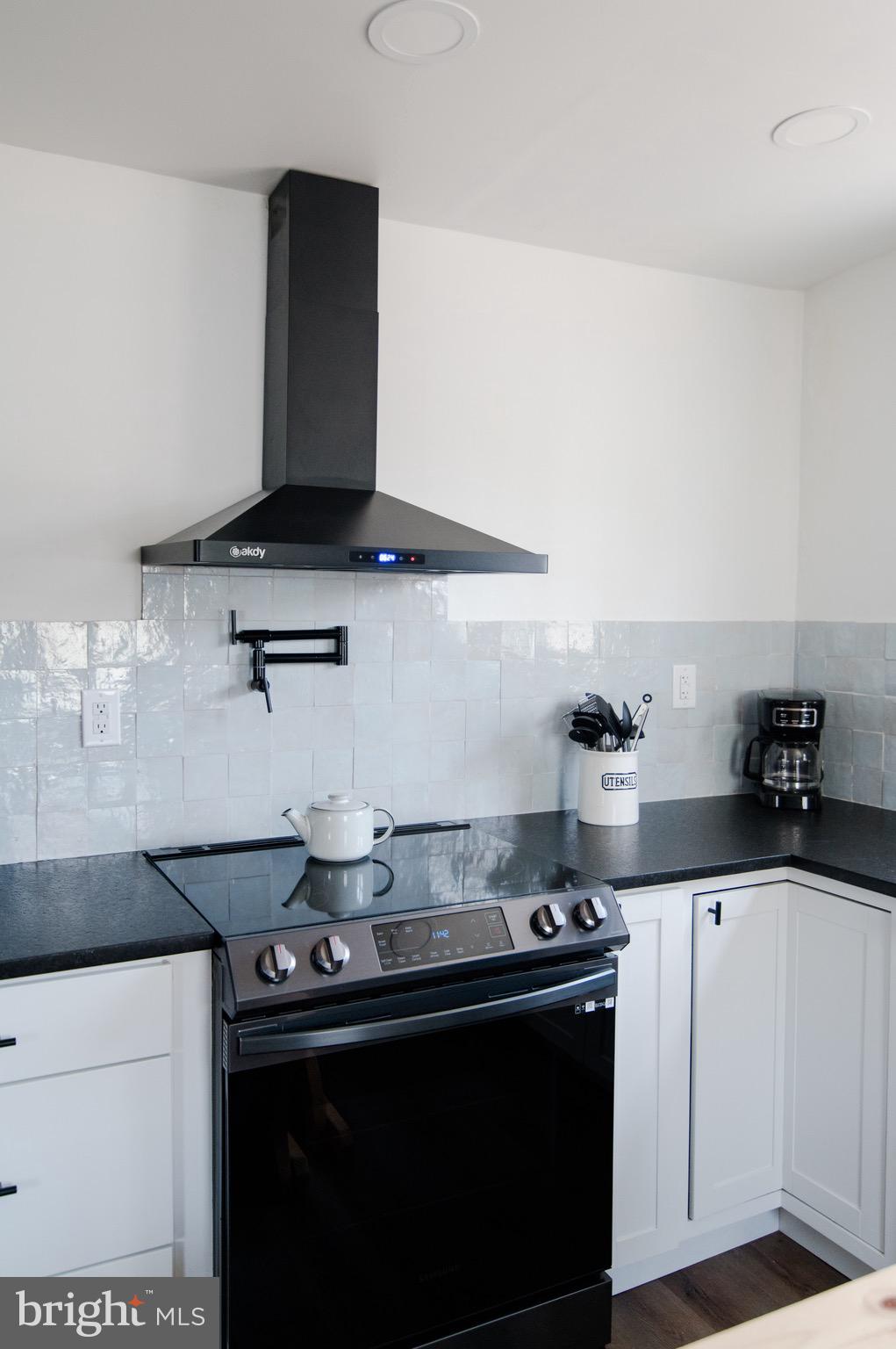 POCONO COUNTRY PLACE - Residential