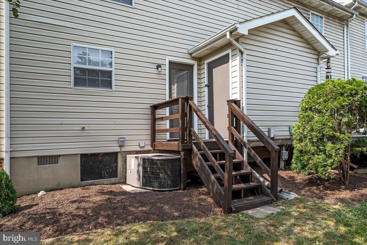 BROOKLAND HEIGHTS - Residential Lease