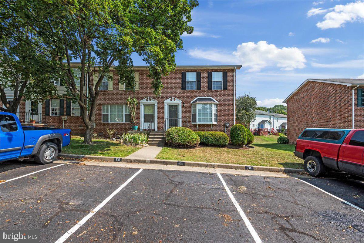 BROOKLAND HEIGHTS - Residential Lease