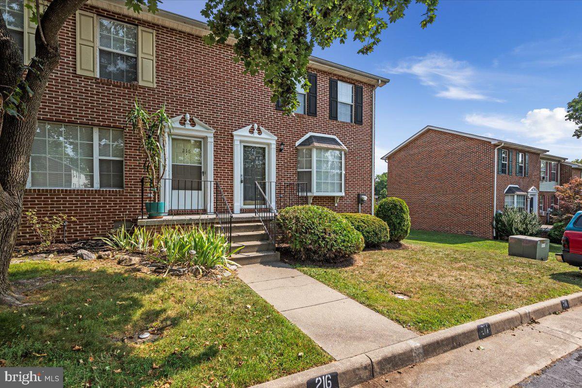 BROOKLAND HEIGHTS - Residential Lease