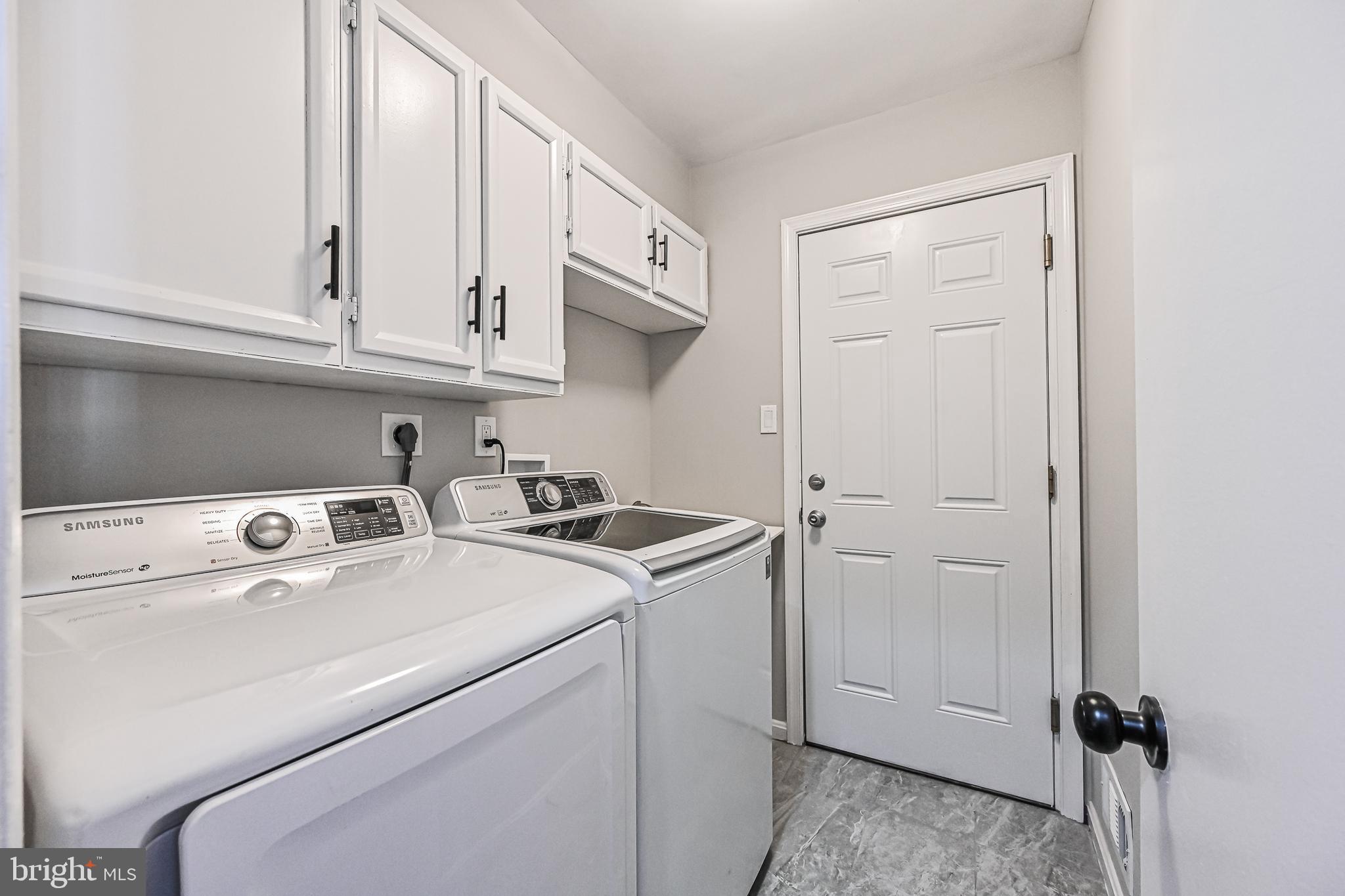 BURKE CENTRE - Residential